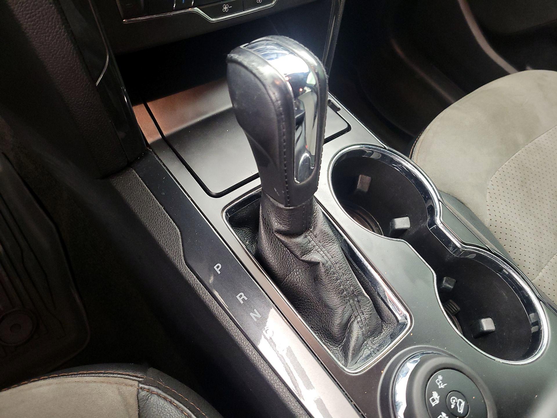 Thumbnail: 2017 Ford Explorer - 18