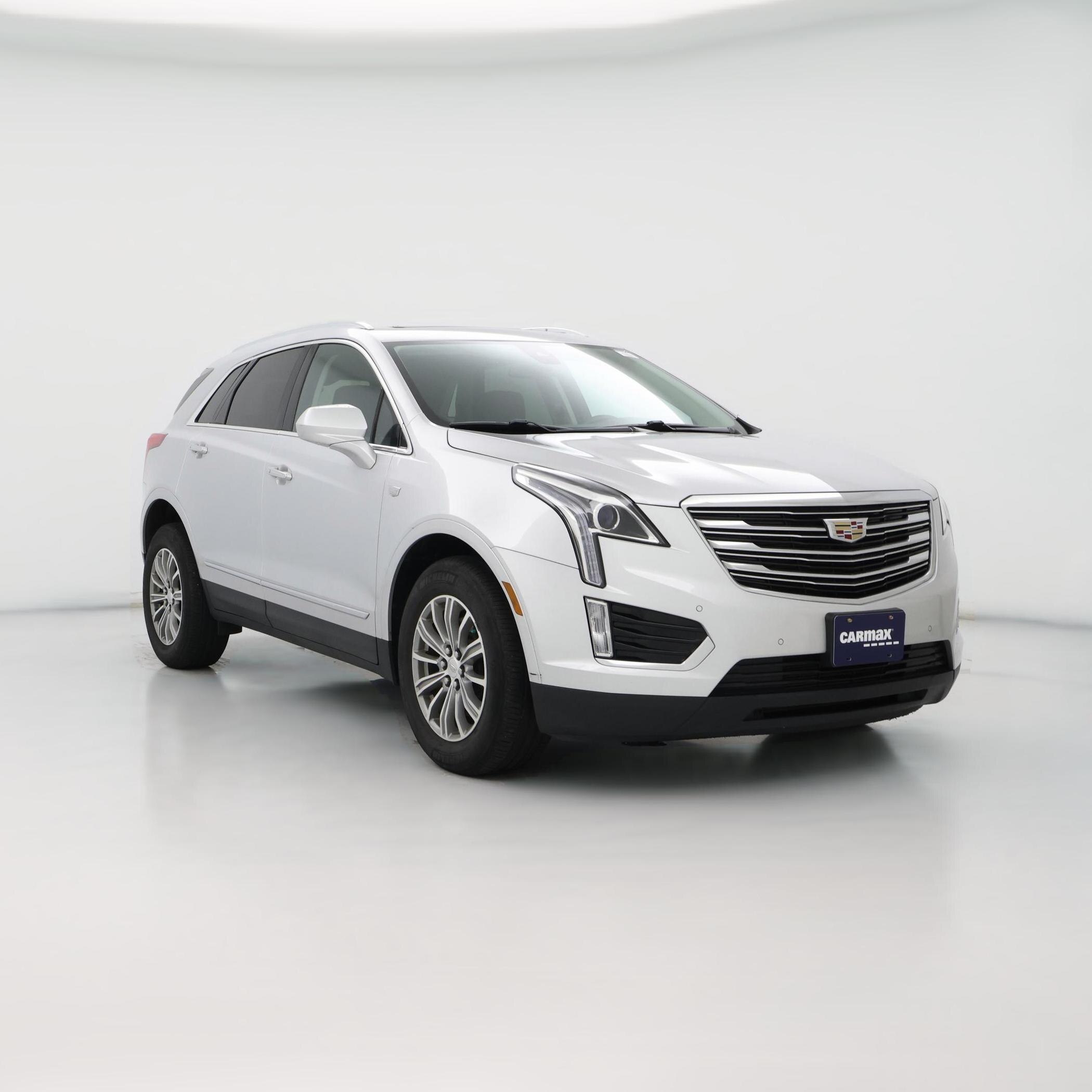 Thumbnail: 2017 Cadillac XT5 - 1