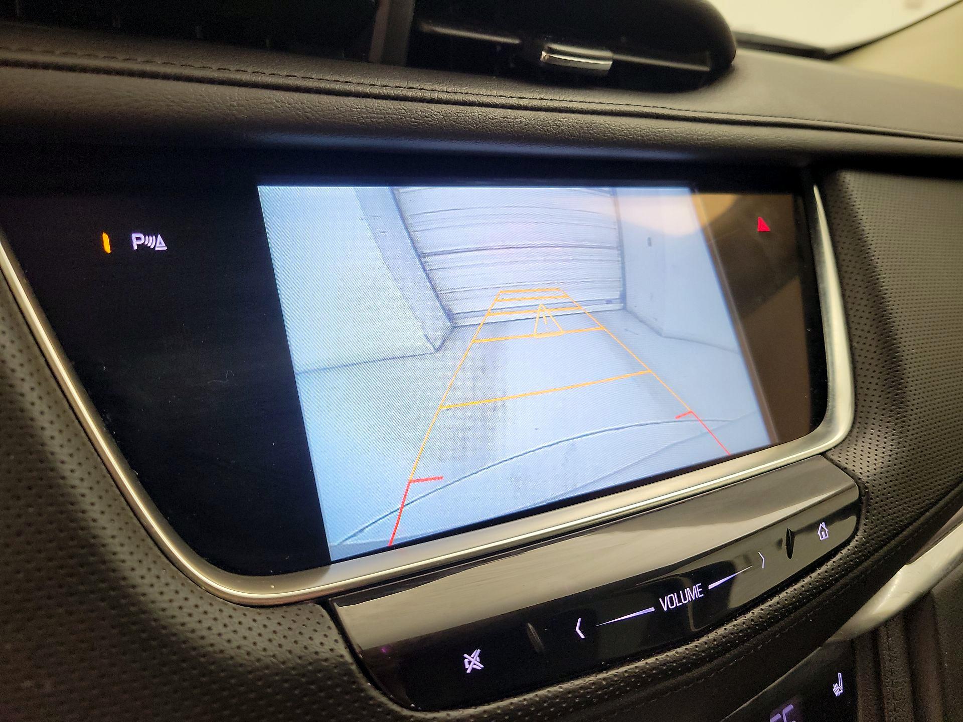 Thumbnail: 2017 Cadillac XT5 - 15