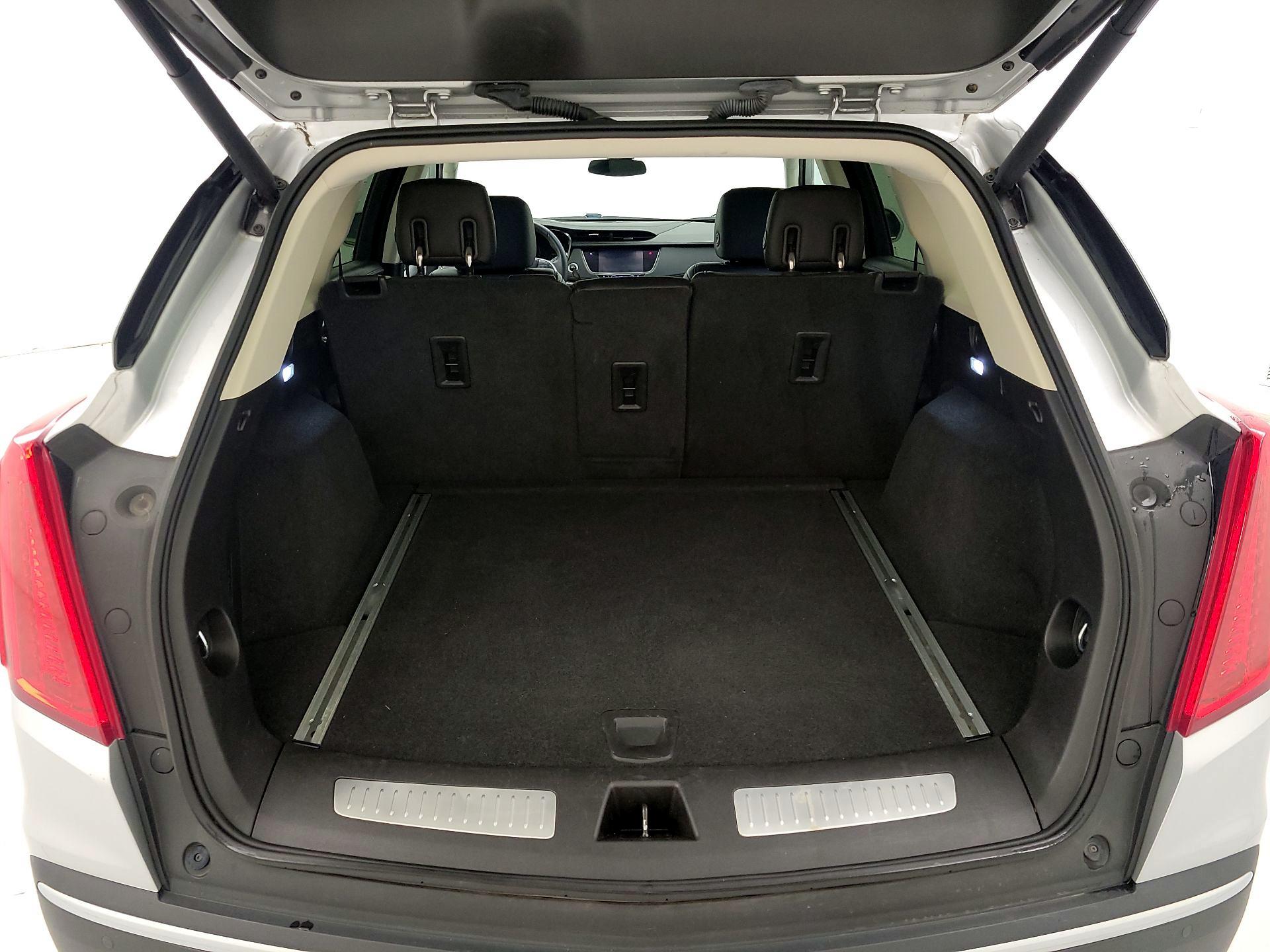 Thumbnail: 2017 Cadillac XT5 - 20