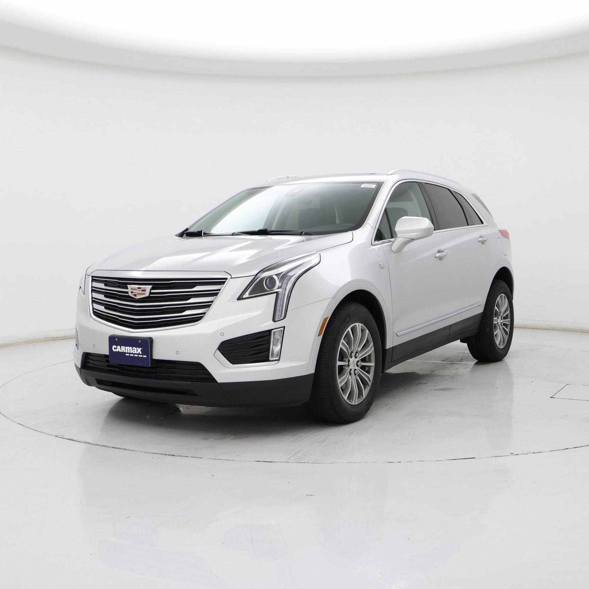 Thumbnail: 2017 Cadillac XT5 - 4