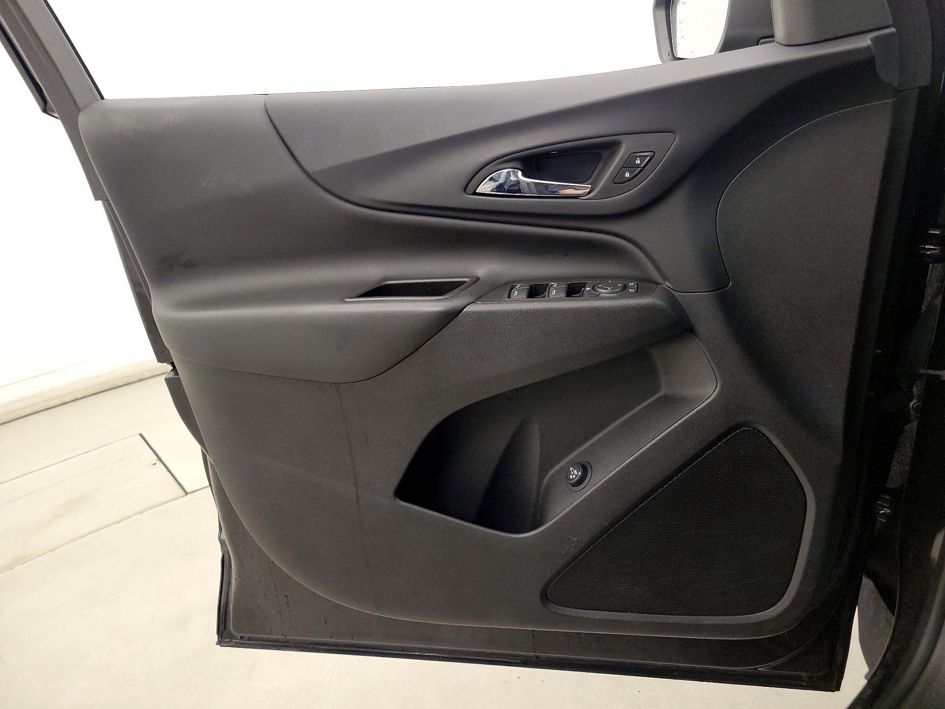 Thumbnail: 2023 Chevrolet Equinox - 12