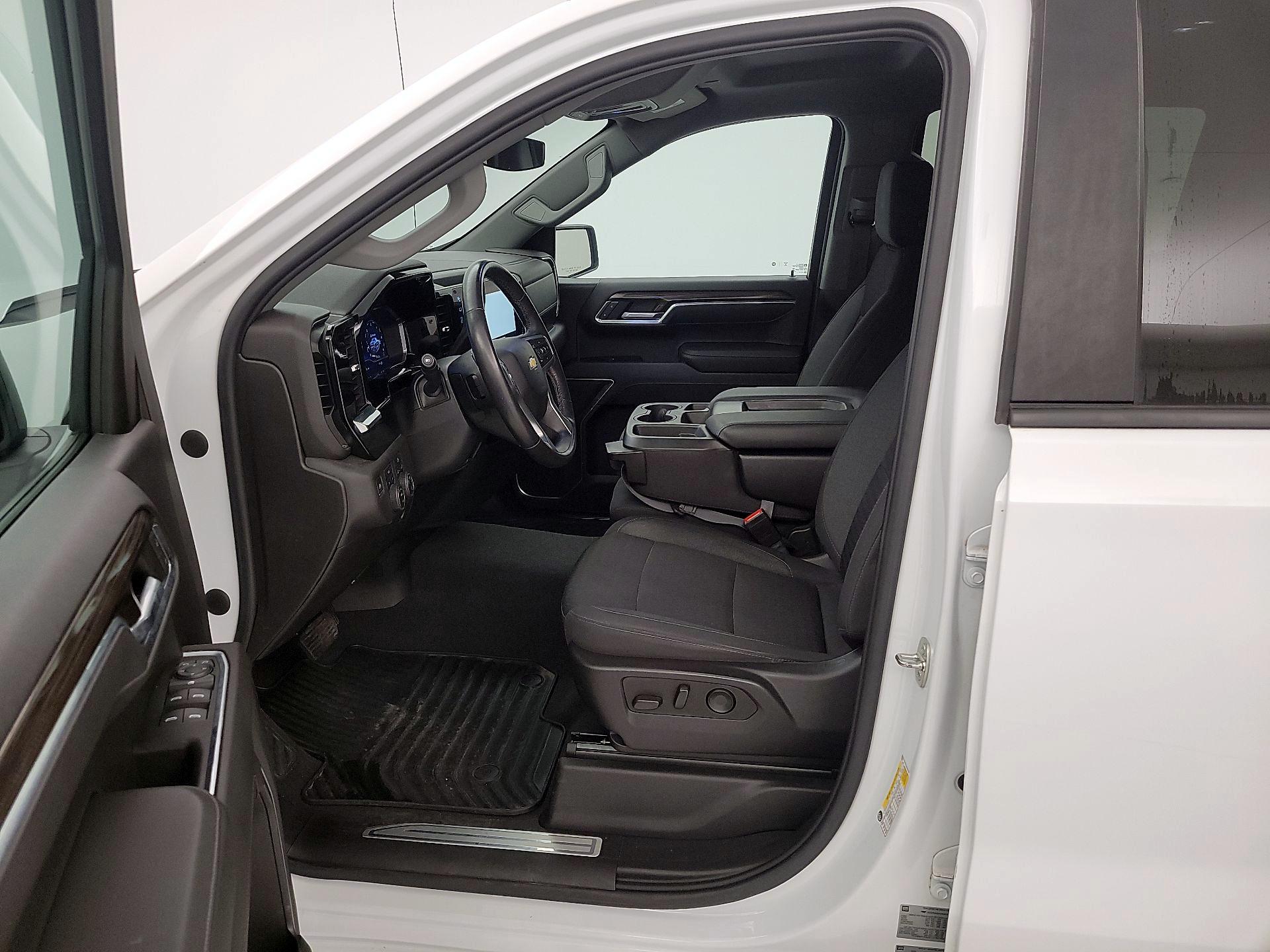 Thumbnail: 2022 Chevrolet Silverado 1500 - 11