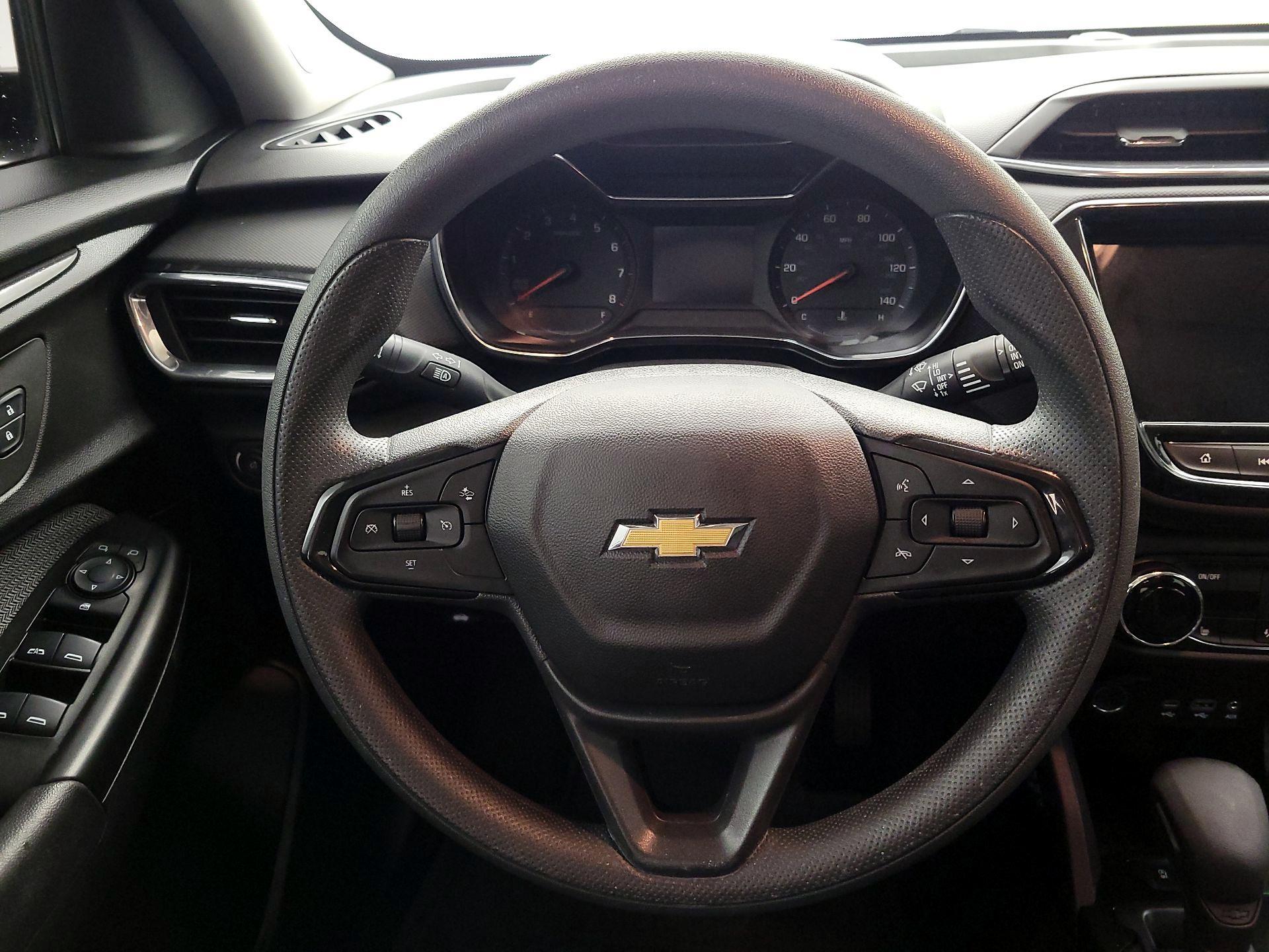 Thumbnail: 2023 Chevrolet TrailBlazer - 10