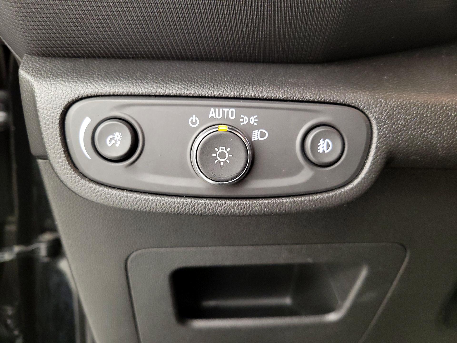 Thumbnail: 2023 Chevrolet TrailBlazer - 13