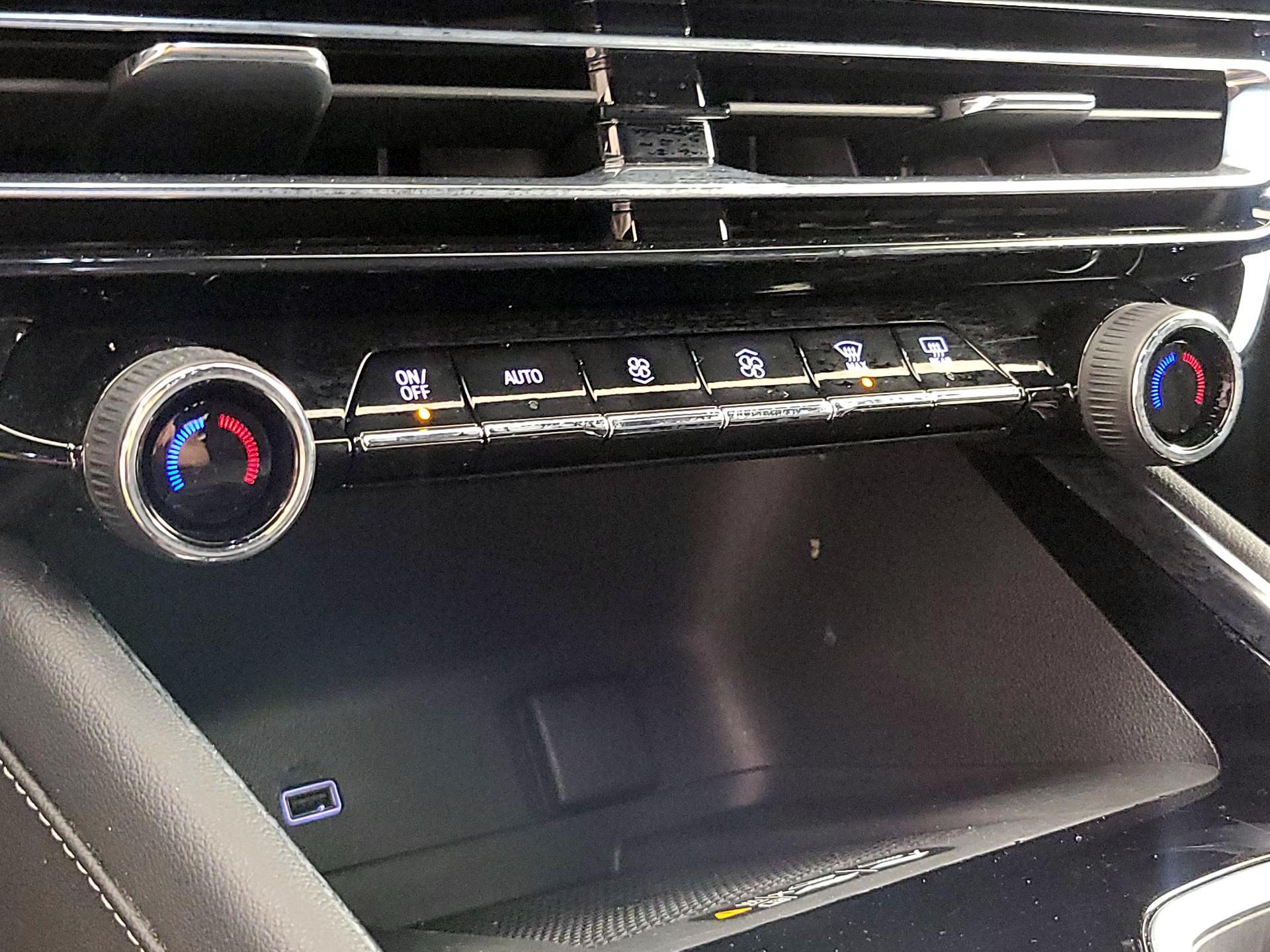 Thumbnail: 2024 Chevrolet Traverse - 16