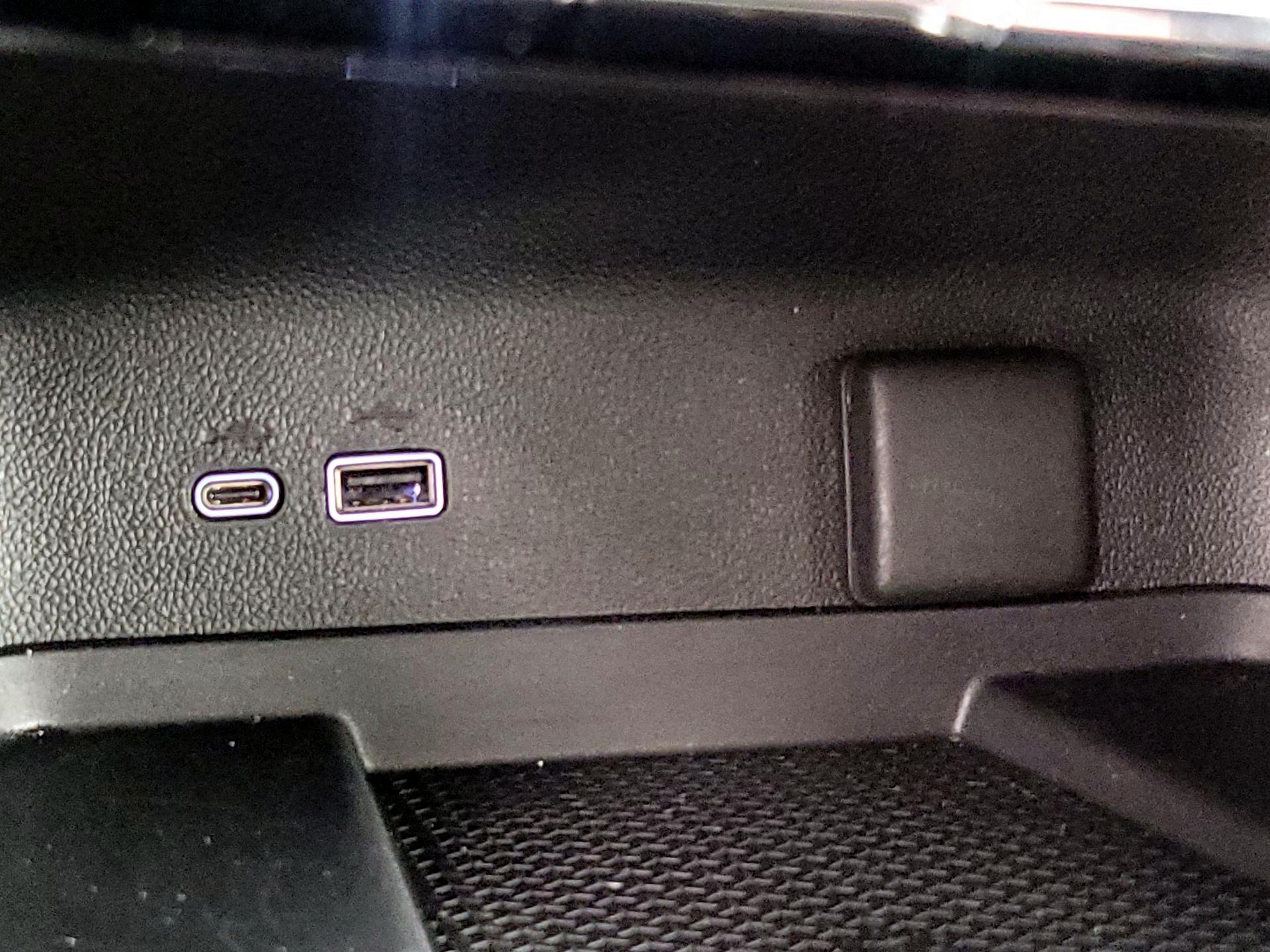 Thumbnail: 2024 Chevrolet Traverse - 18