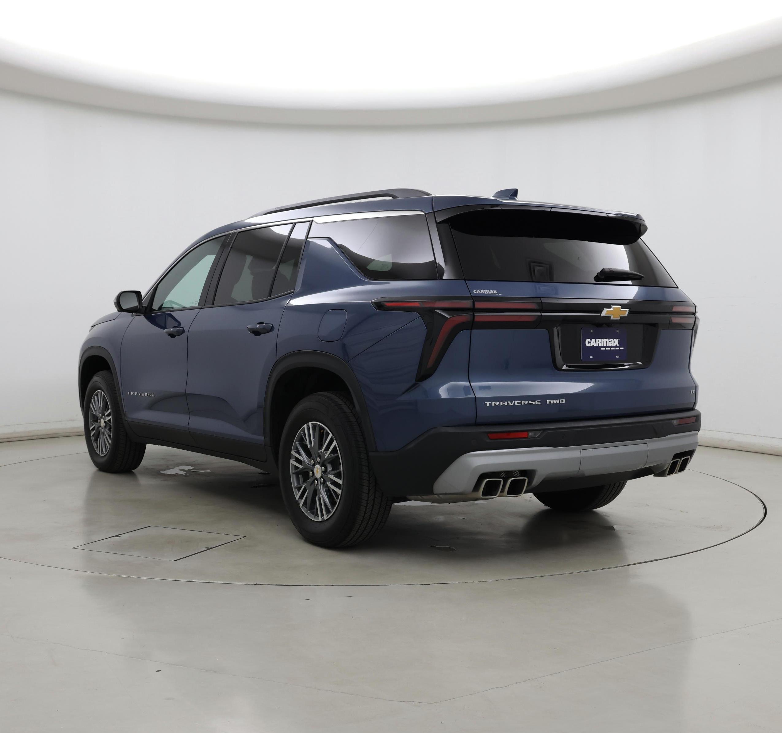 Thumbnail: 2024 Chevrolet Traverse - 2