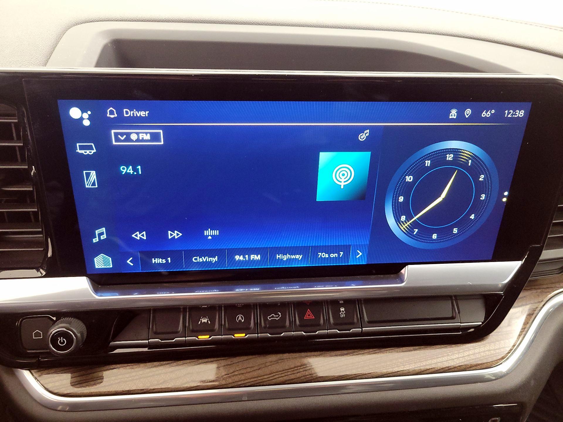 Thumbnail: 2022 Chevrolet Silverado 1500 - 16