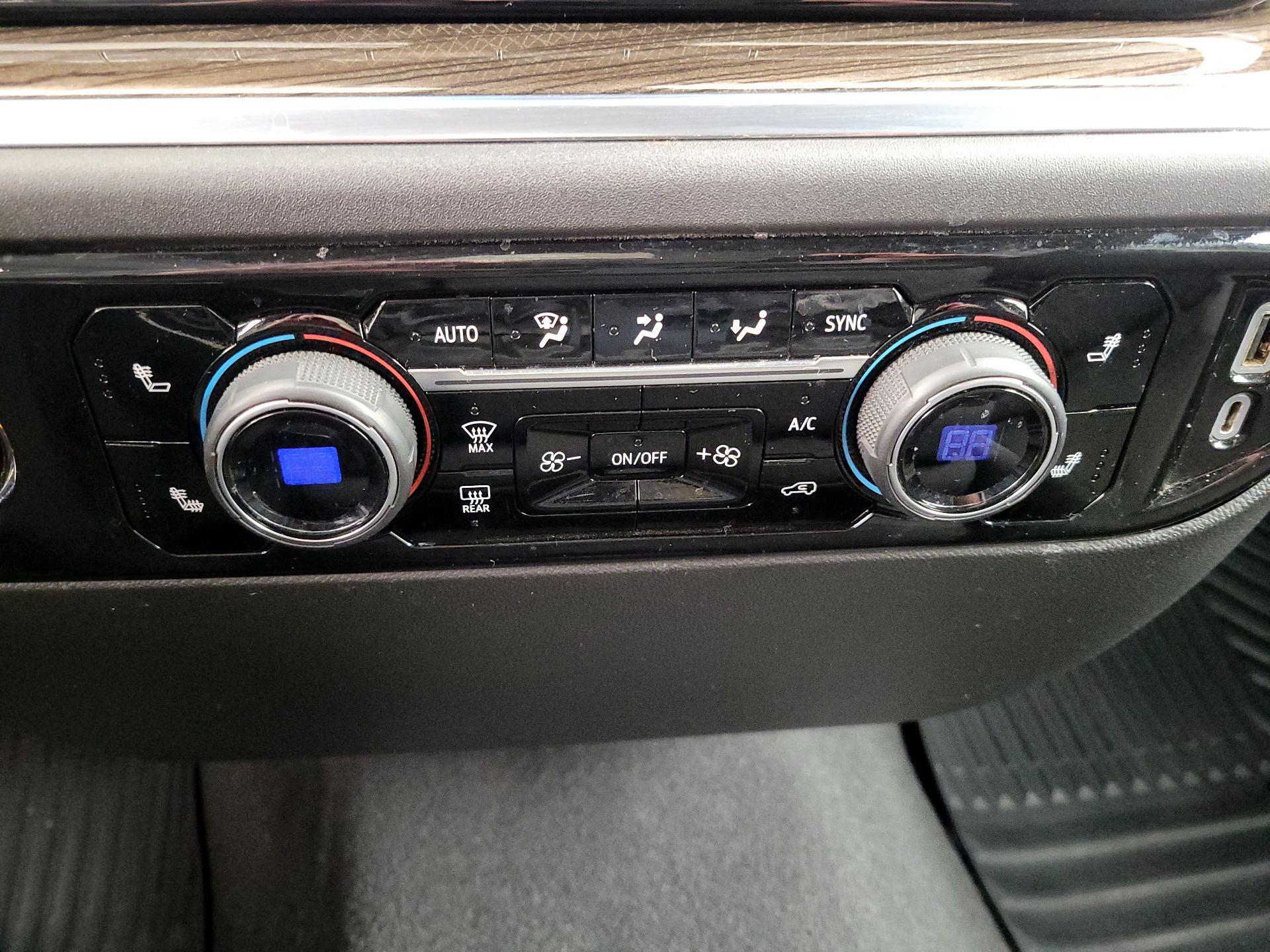 Thumbnail: 2022 Chevrolet Silverado 1500 - 17