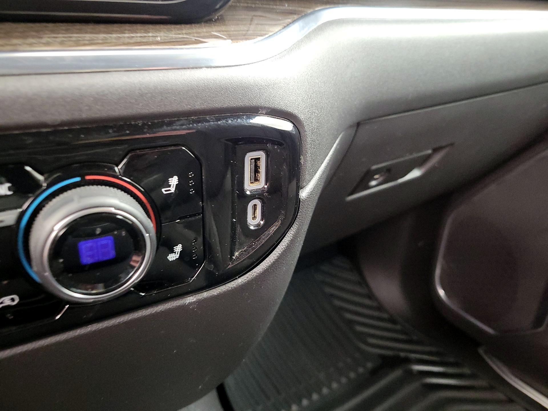 Thumbnail: 2022 Chevrolet Silverado 1500 - 19