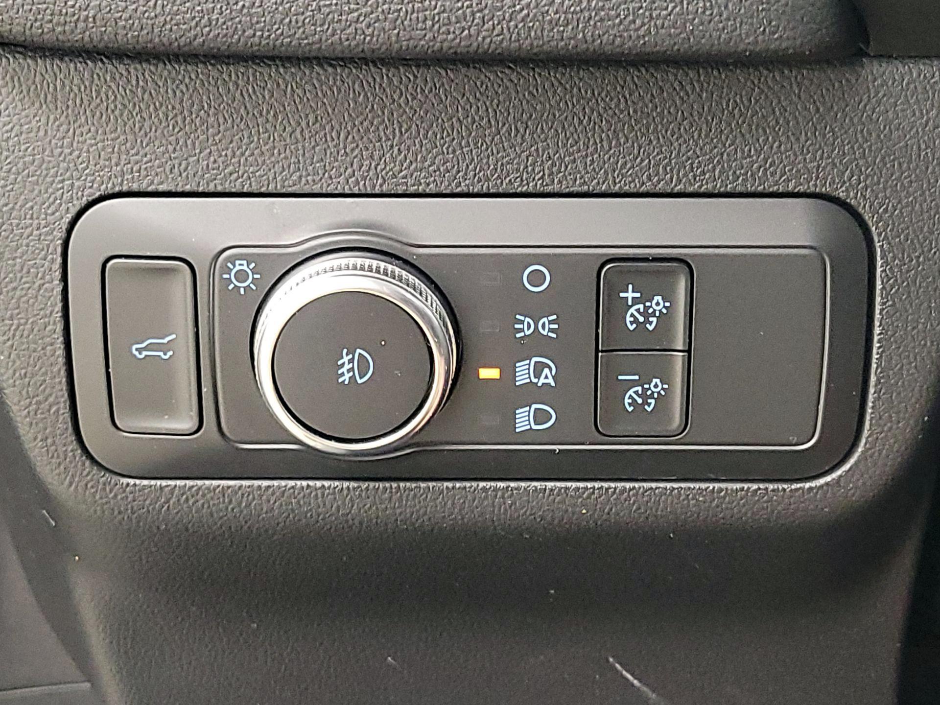 Thumbnail: 2021 Ford Escape - 13