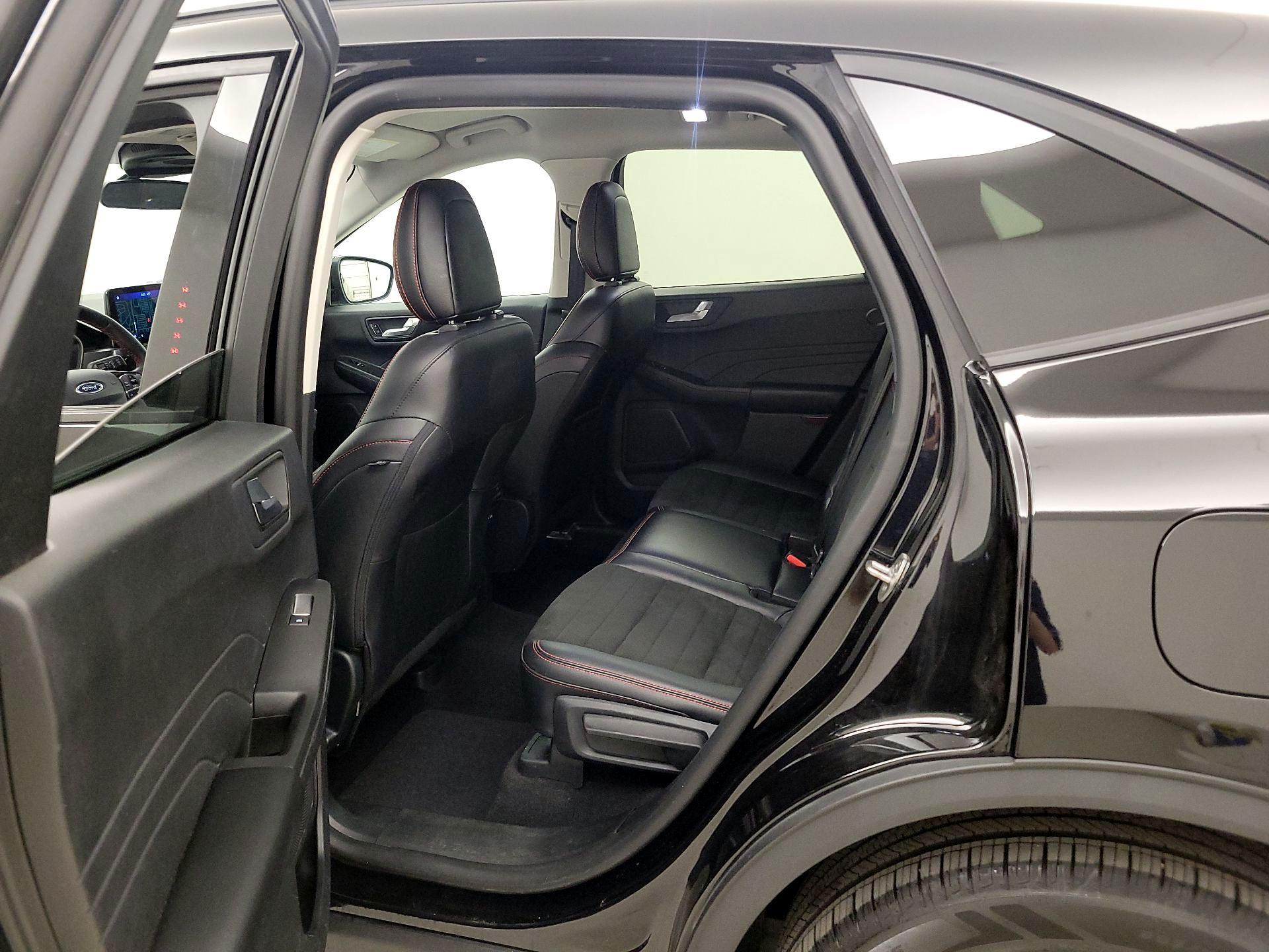 Thumbnail: 2021 Ford Escape - 20