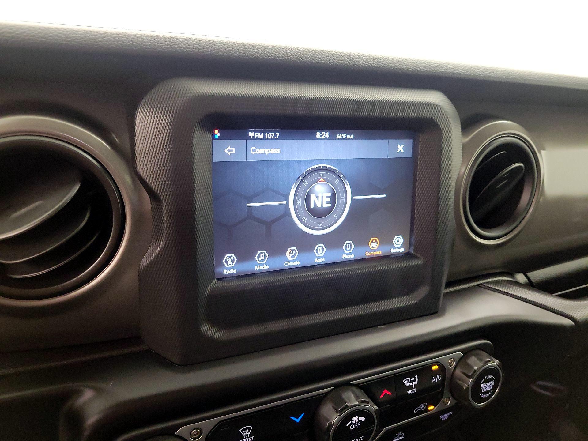 Thumbnail: 2022 Jeep Wrangler - 14