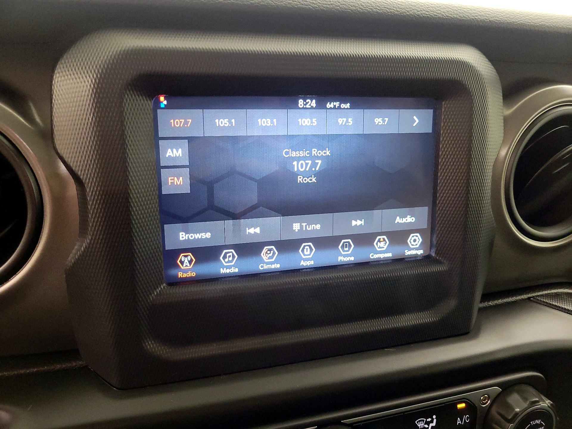 Thumbnail: 2022 Jeep Wrangler - 16