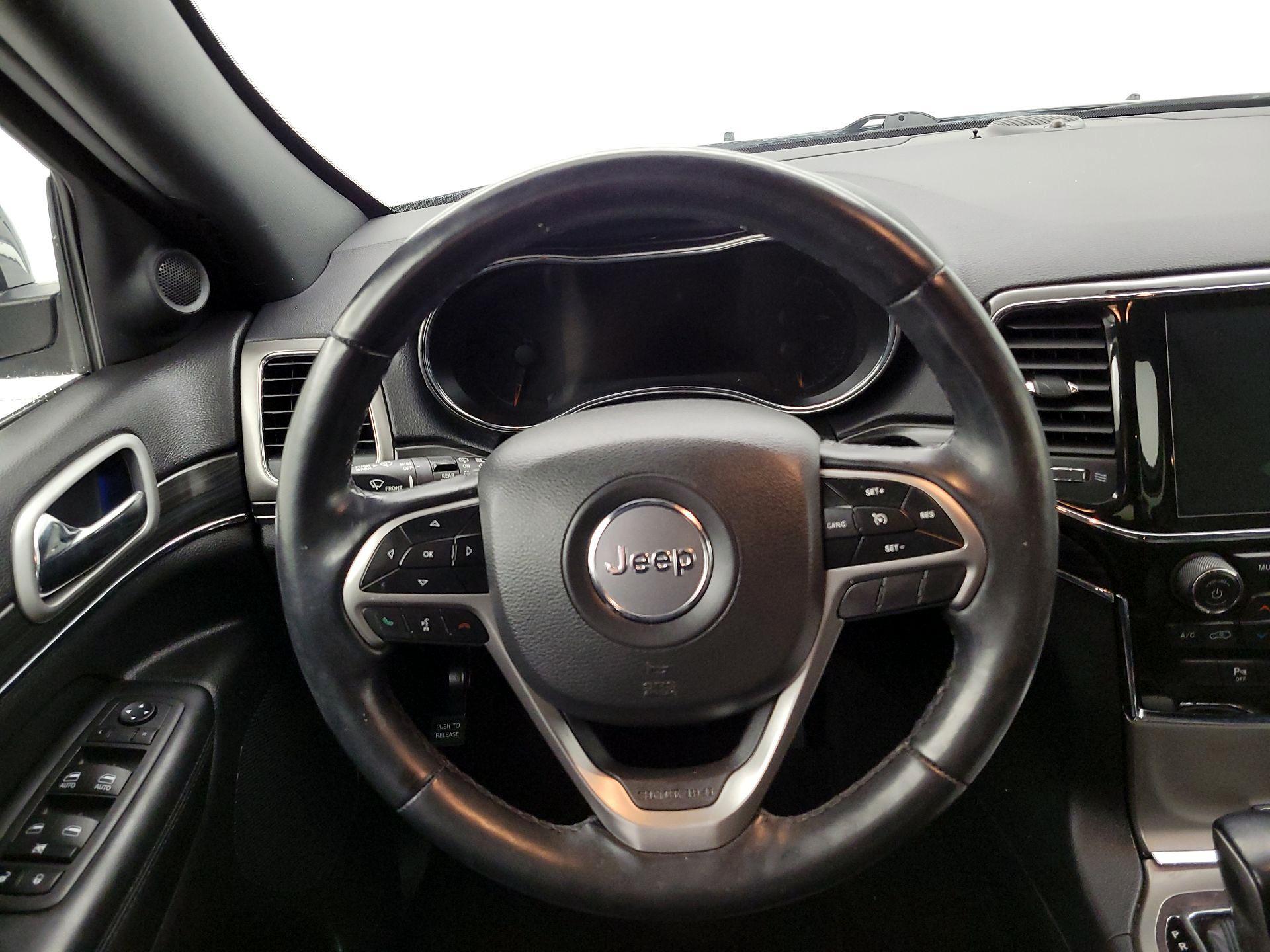 Thumbnail: 2022 Jeep Grand Cherokee - 10