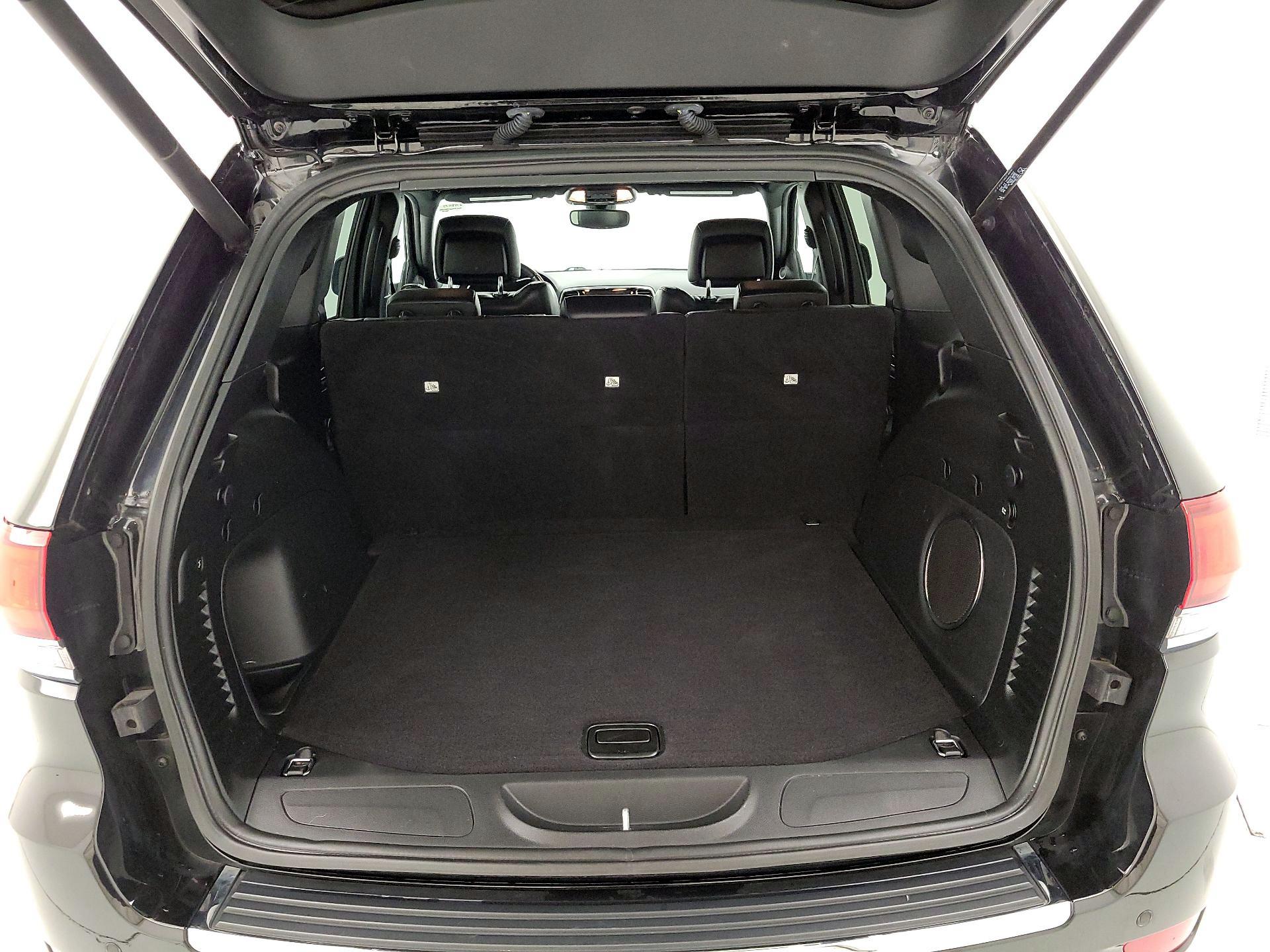 Thumbnail: 2022 Jeep Grand Cherokee - 20