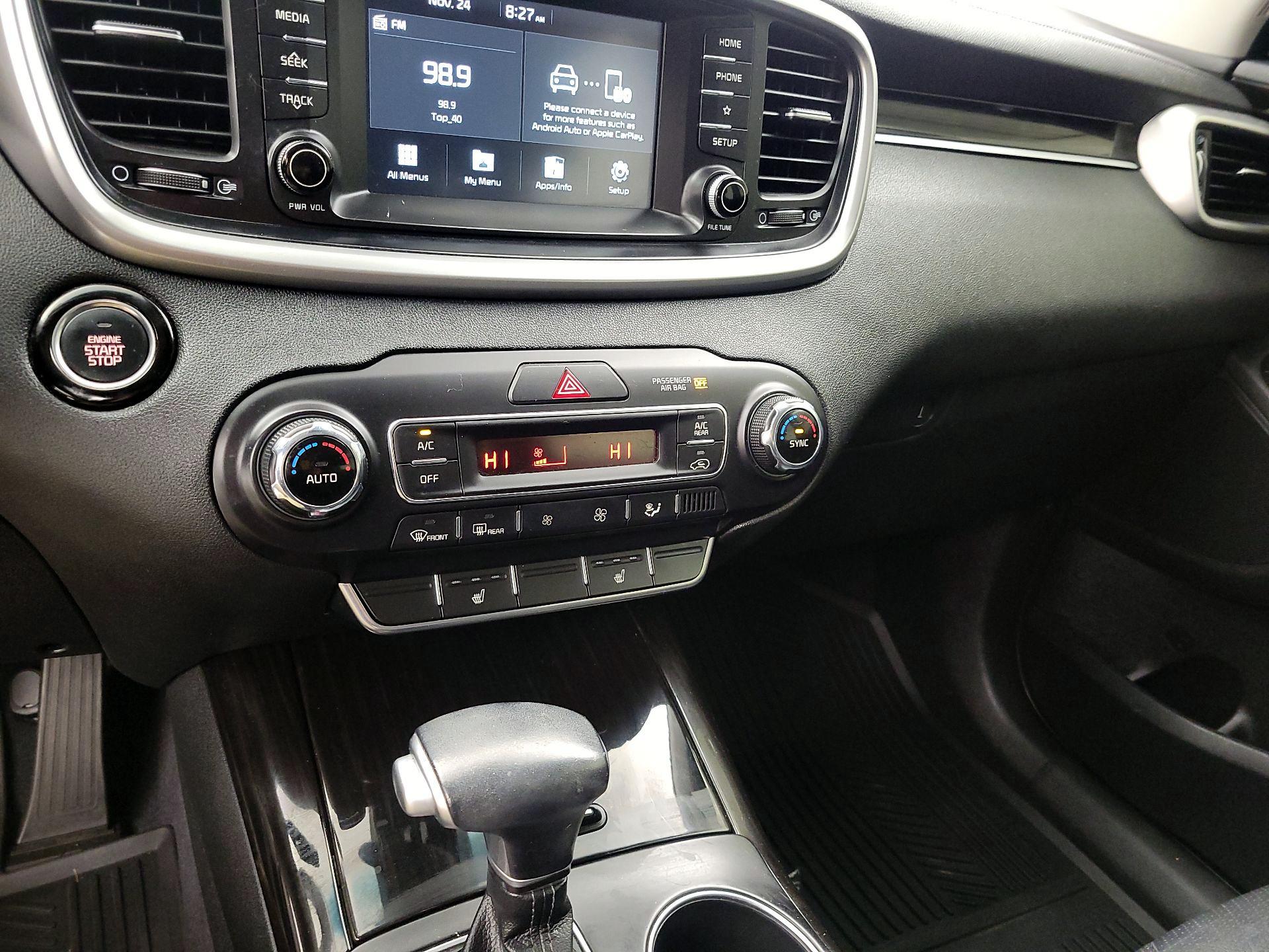 Thumbnail: 2020 Kia Sorento - 15