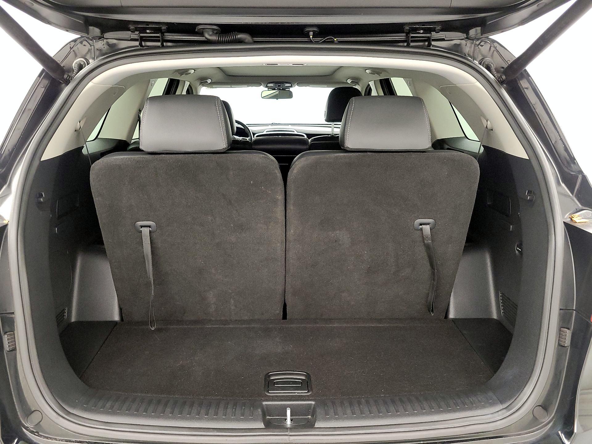 Thumbnail: 2020 Kia Sorento - 18