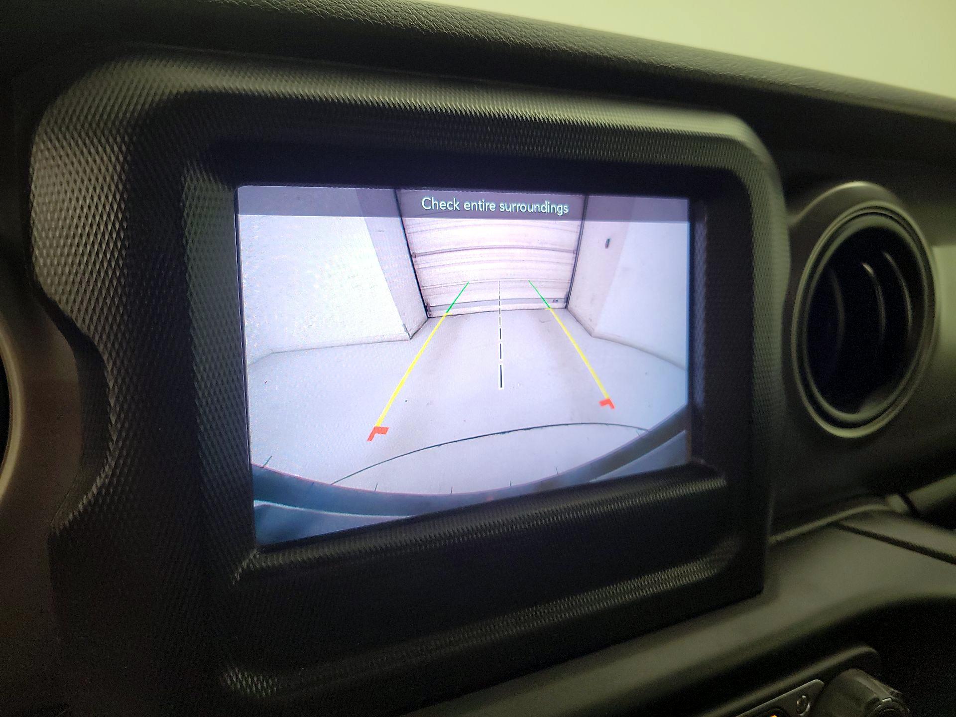 Thumbnail: 2021 Jeep Wrangler - 15