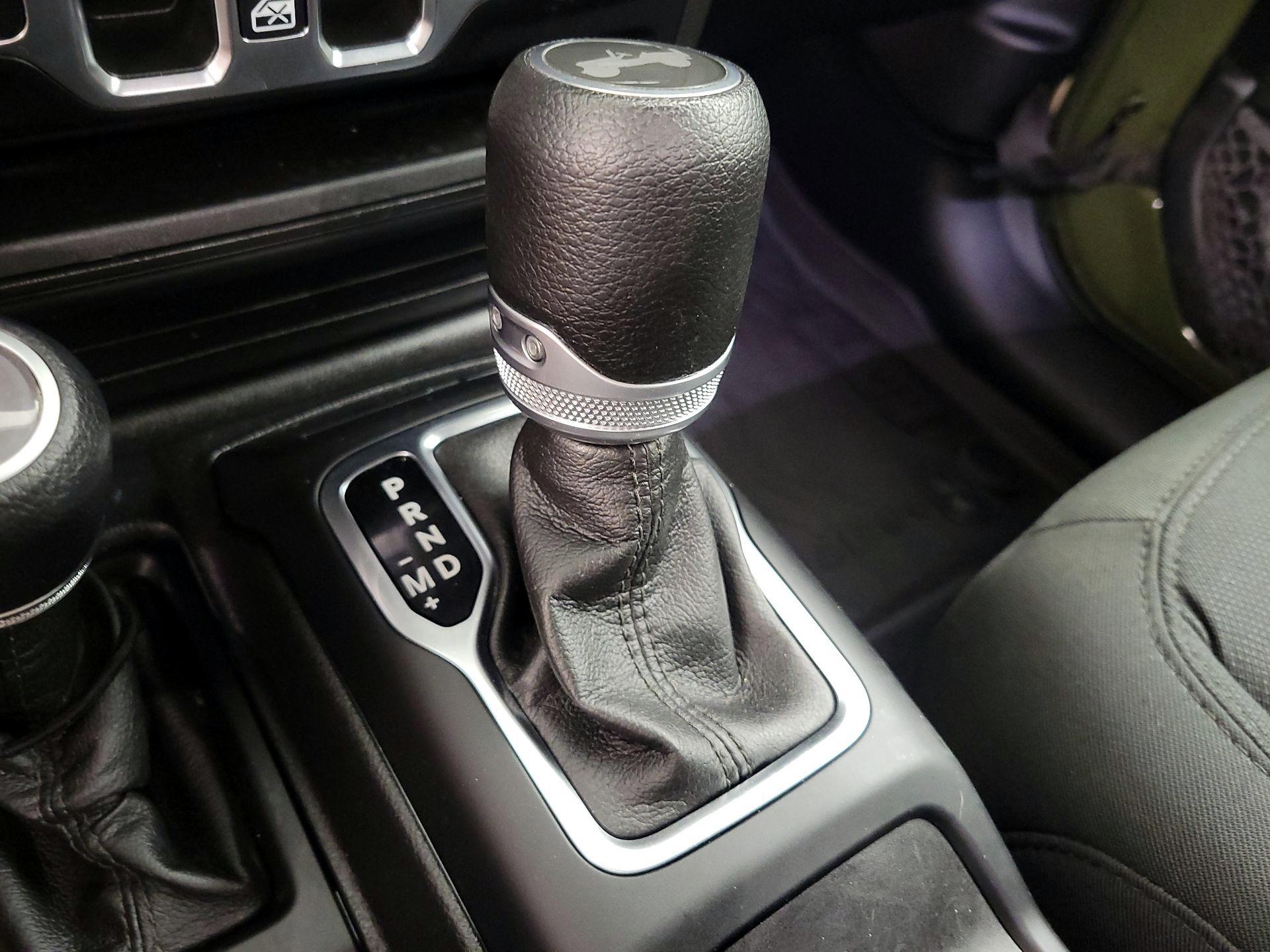 Thumbnail: 2021 Jeep Wrangler - 18