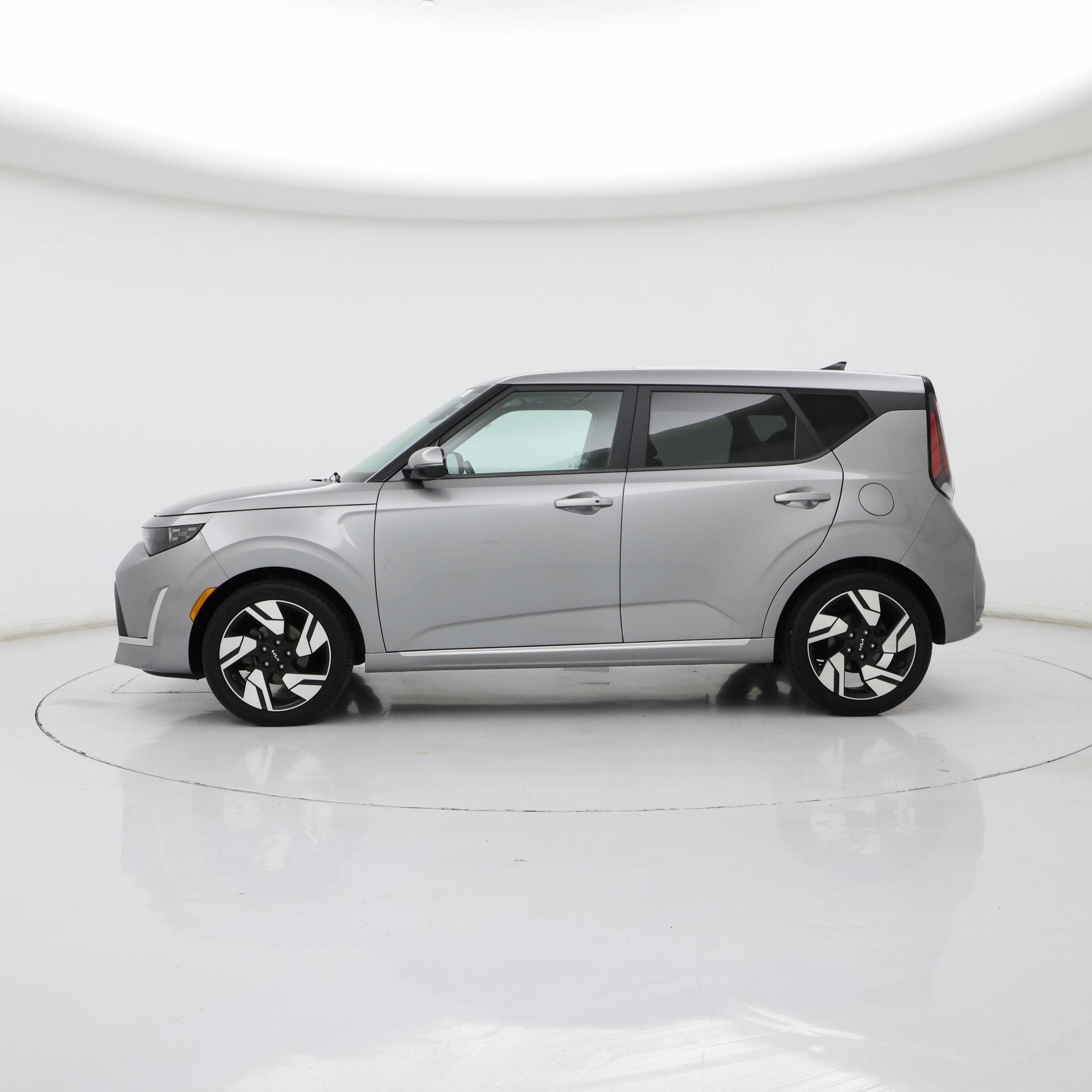 Thumbnail: 2023 Kia Soul - 3