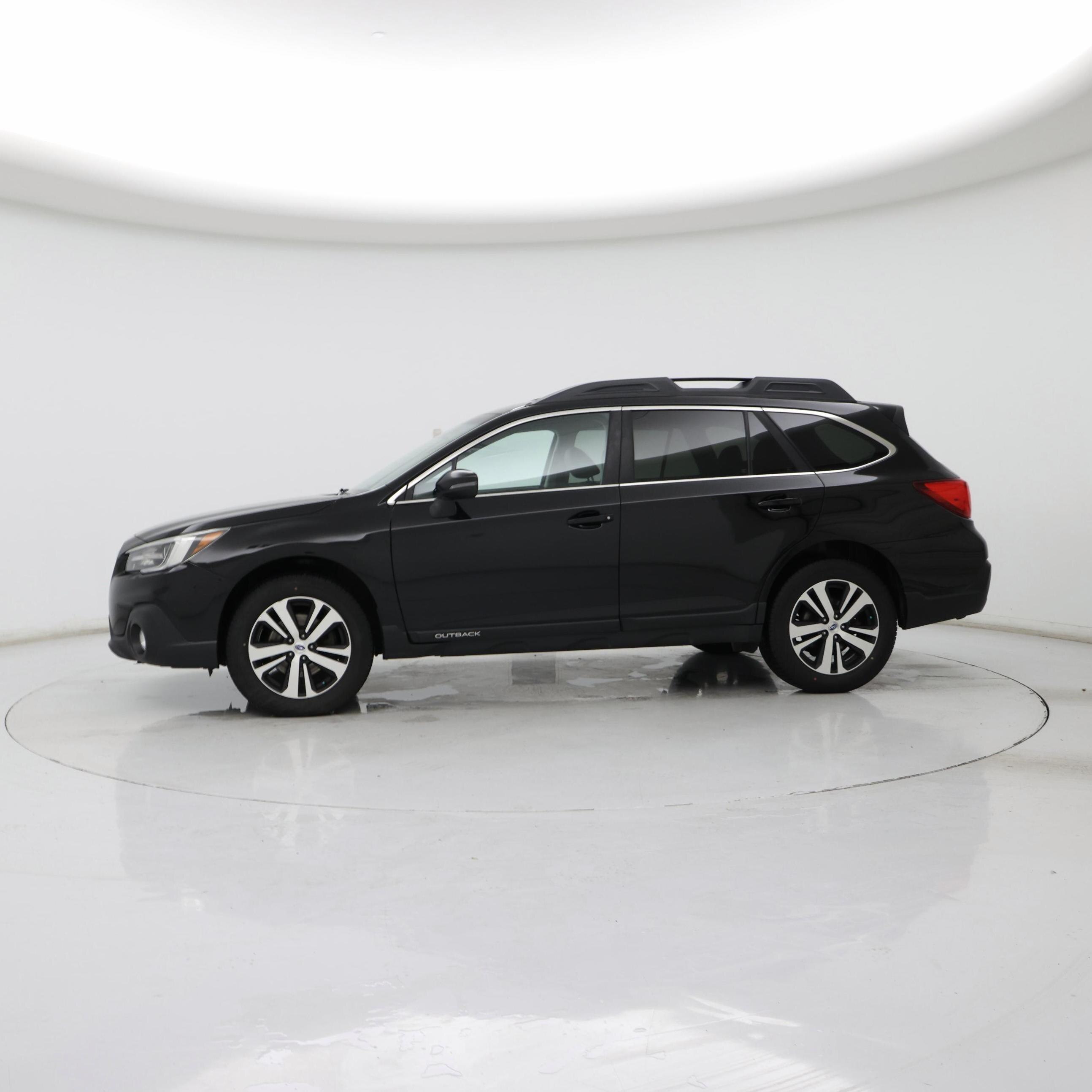Thumbnail: 2019 Subaru Outback - 3