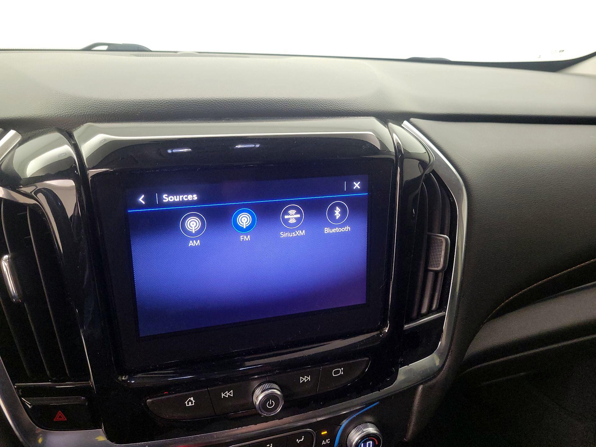 Thumbnail: 2020 Chevrolet Traverse - 16