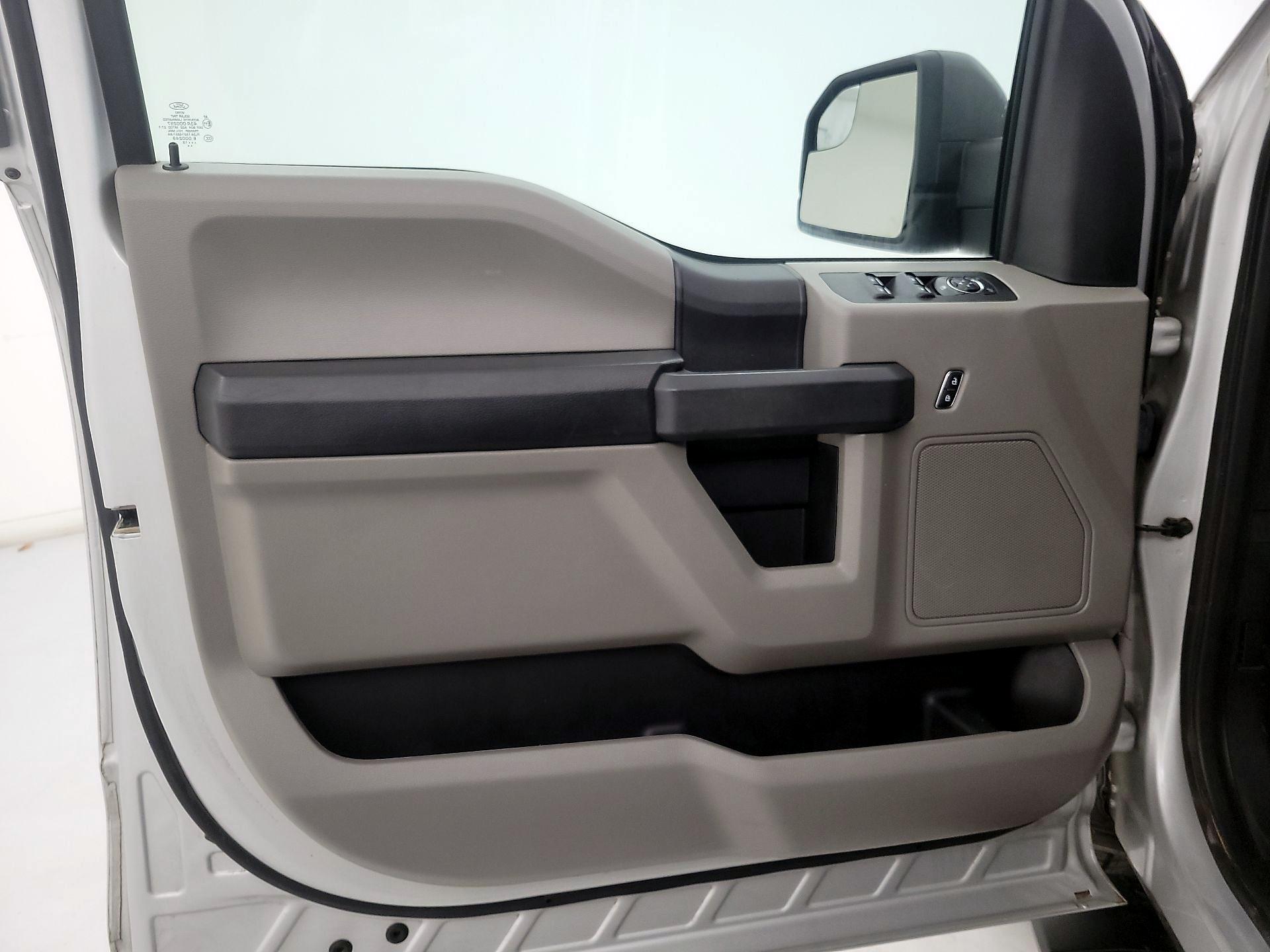 Thumbnail: 2019 Ford F-150 - 12