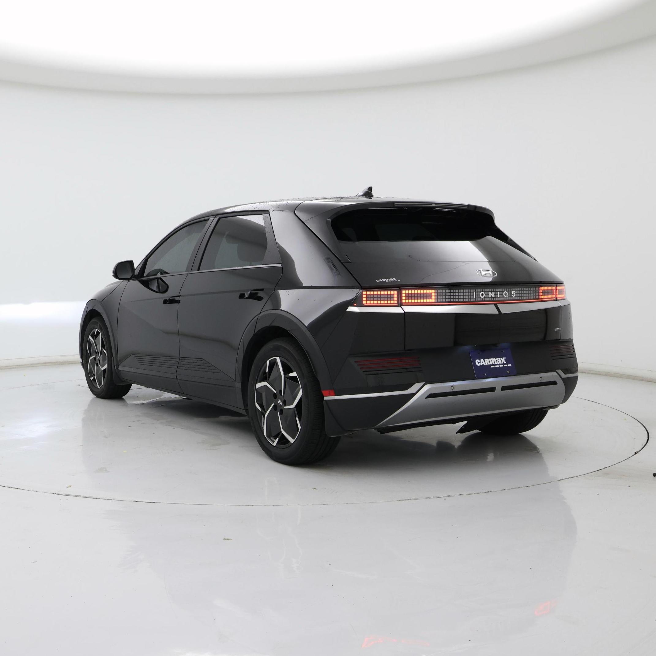 Thumbnail: 2022 Hyundai Ioniq 5 - 2