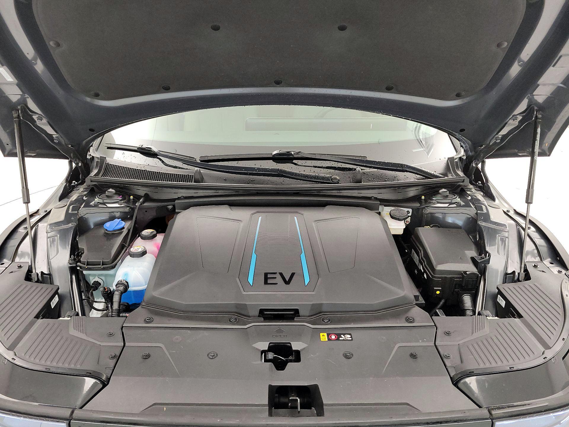 Thumbnail: 2022 Hyundai Ioniq 5 - 19