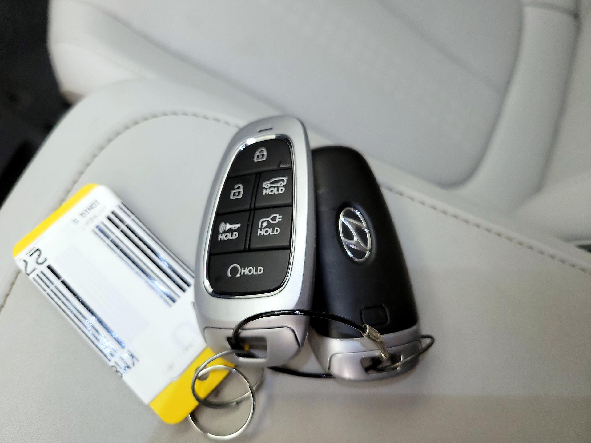 Thumbnail: 2022 Hyundai Ioniq 5 - 20