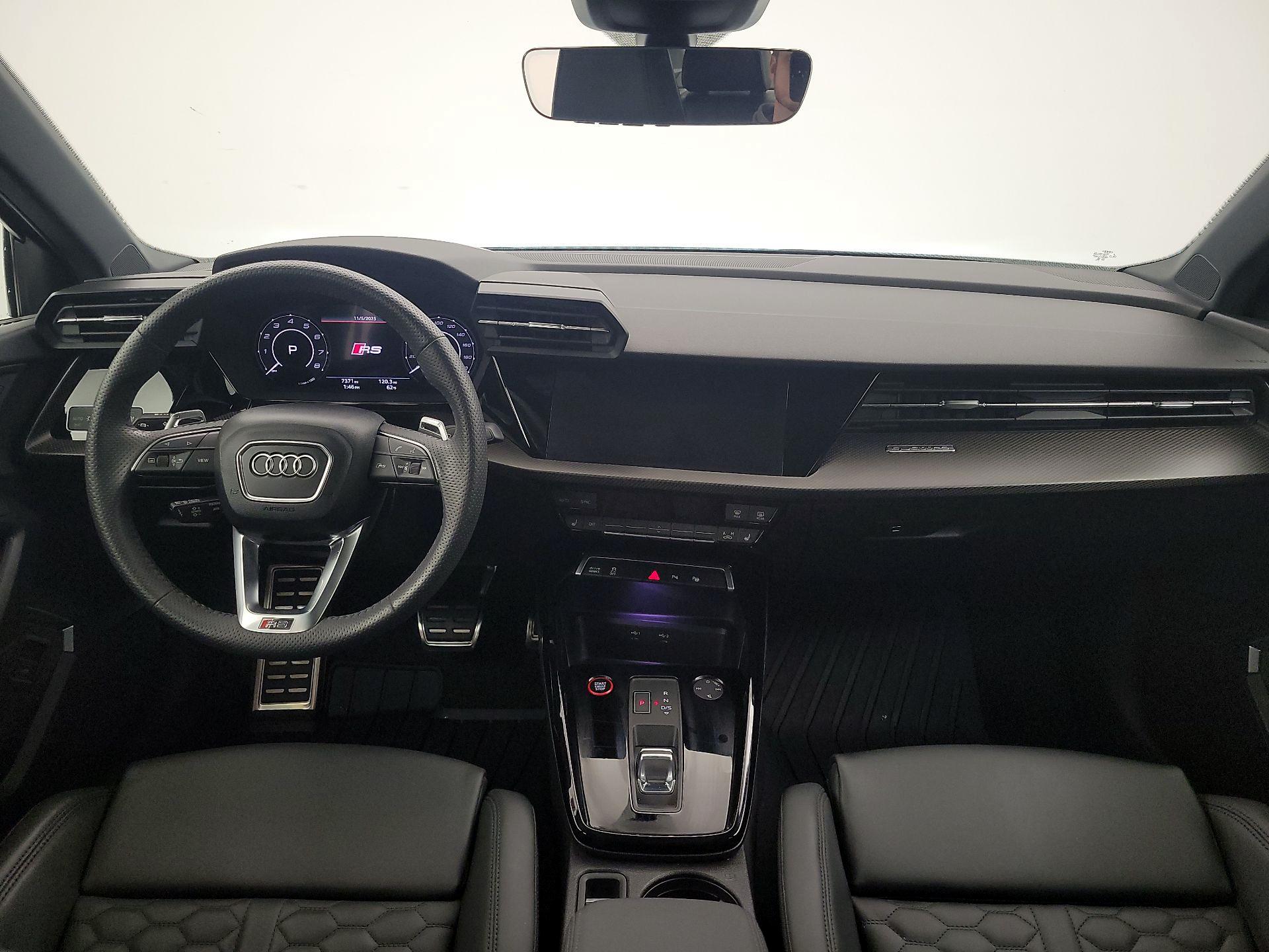 Thumbnail: 2024 Audi RS 3 - 9