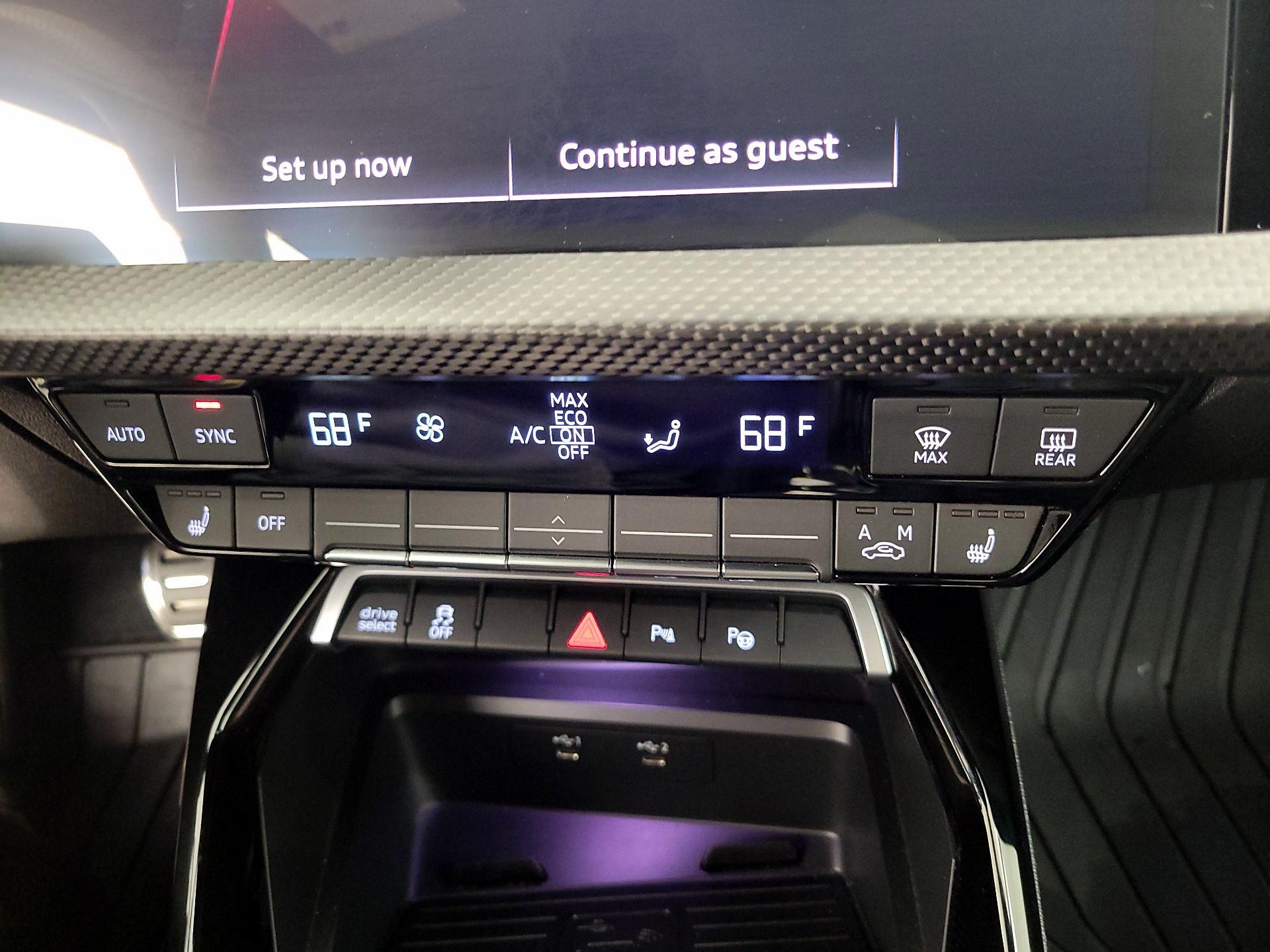 Thumbnail: 2024 Audi RS 3 - 17