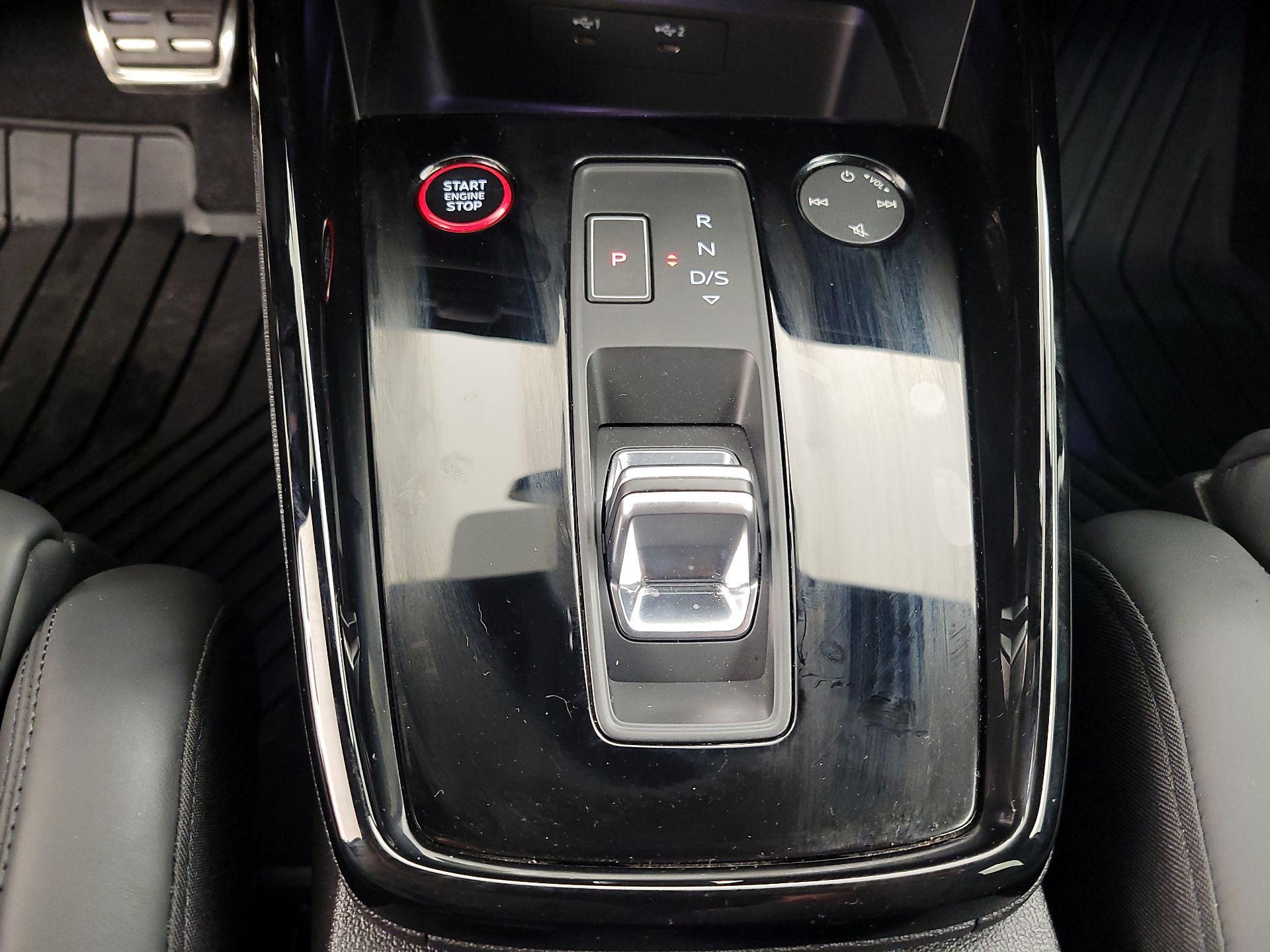 Thumbnail: 2024 Audi RS 3 - 18