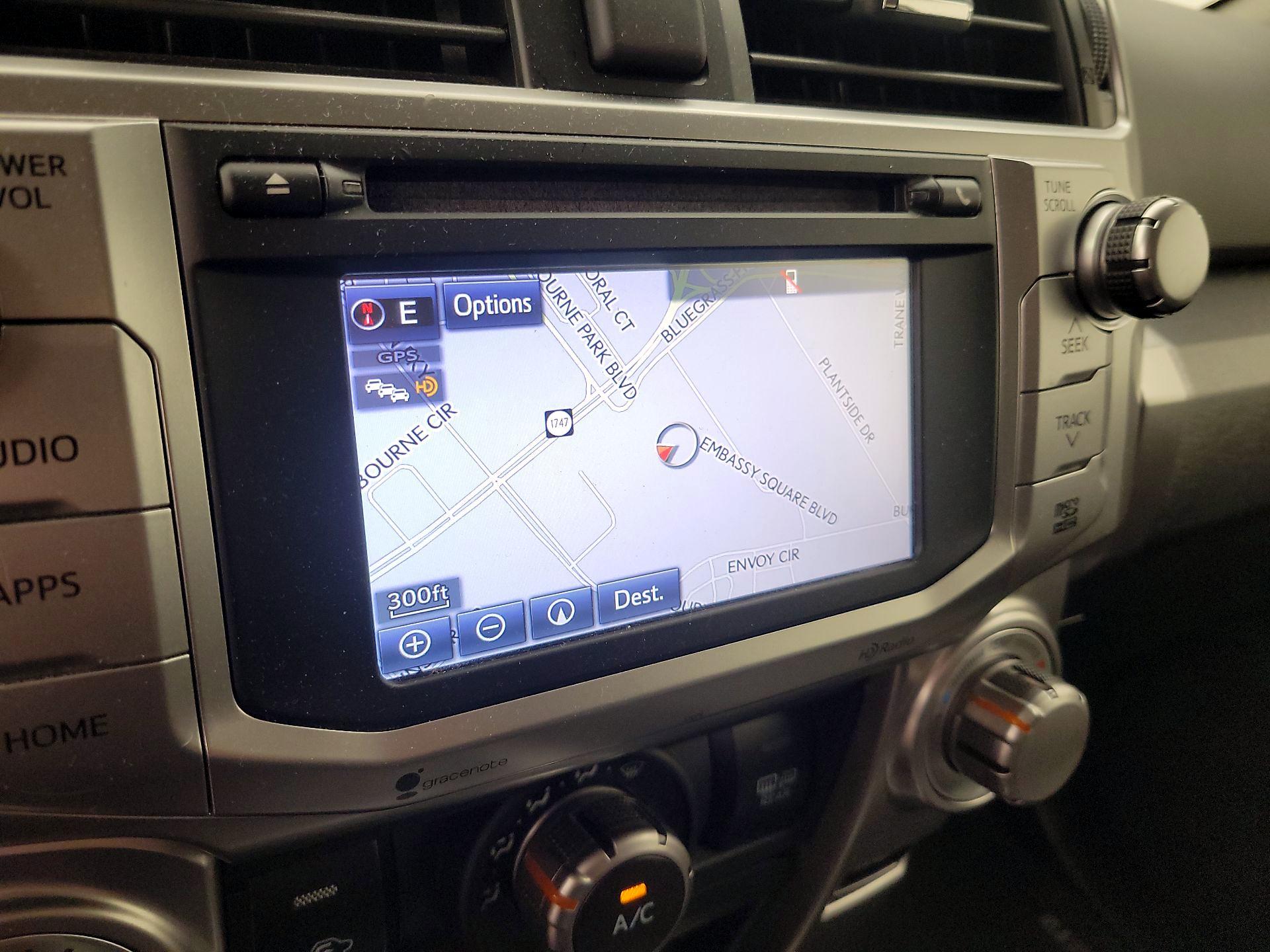 Thumbnail: 2015 Toyota 4Runner - 14