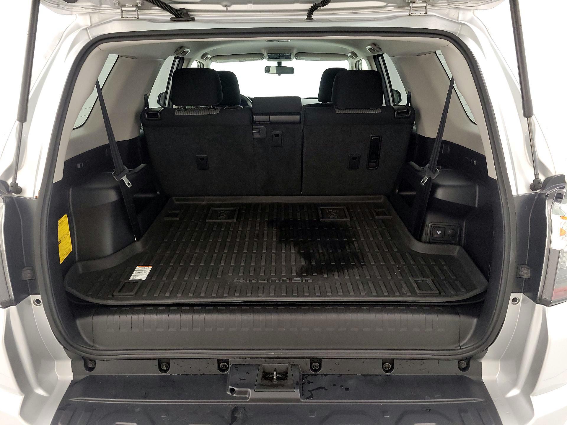 Thumbnail: 2015 Toyota 4Runner - 20