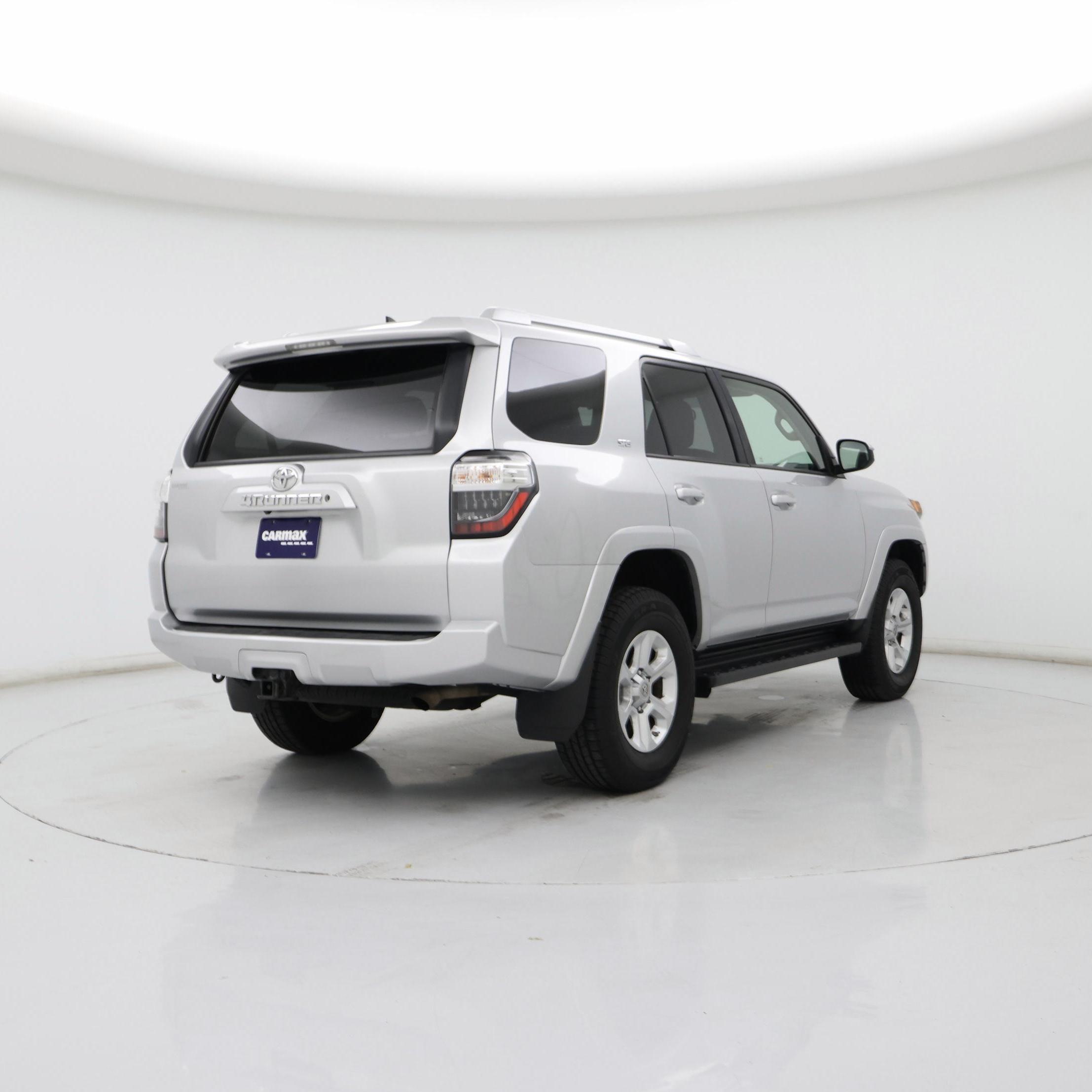 Thumbnail: 2015 Toyota 4Runner - 8