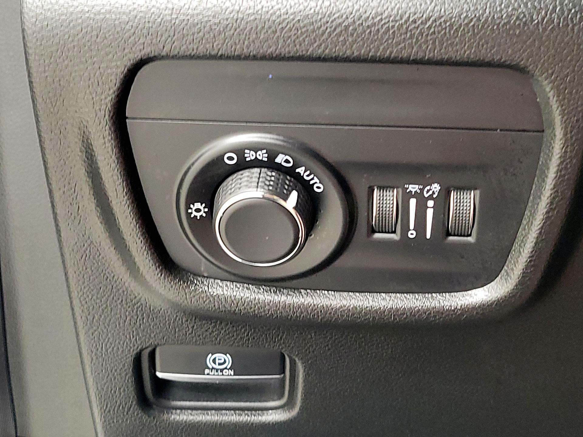 Thumbnail: 2022 Jeep Grand Cherokee - 13