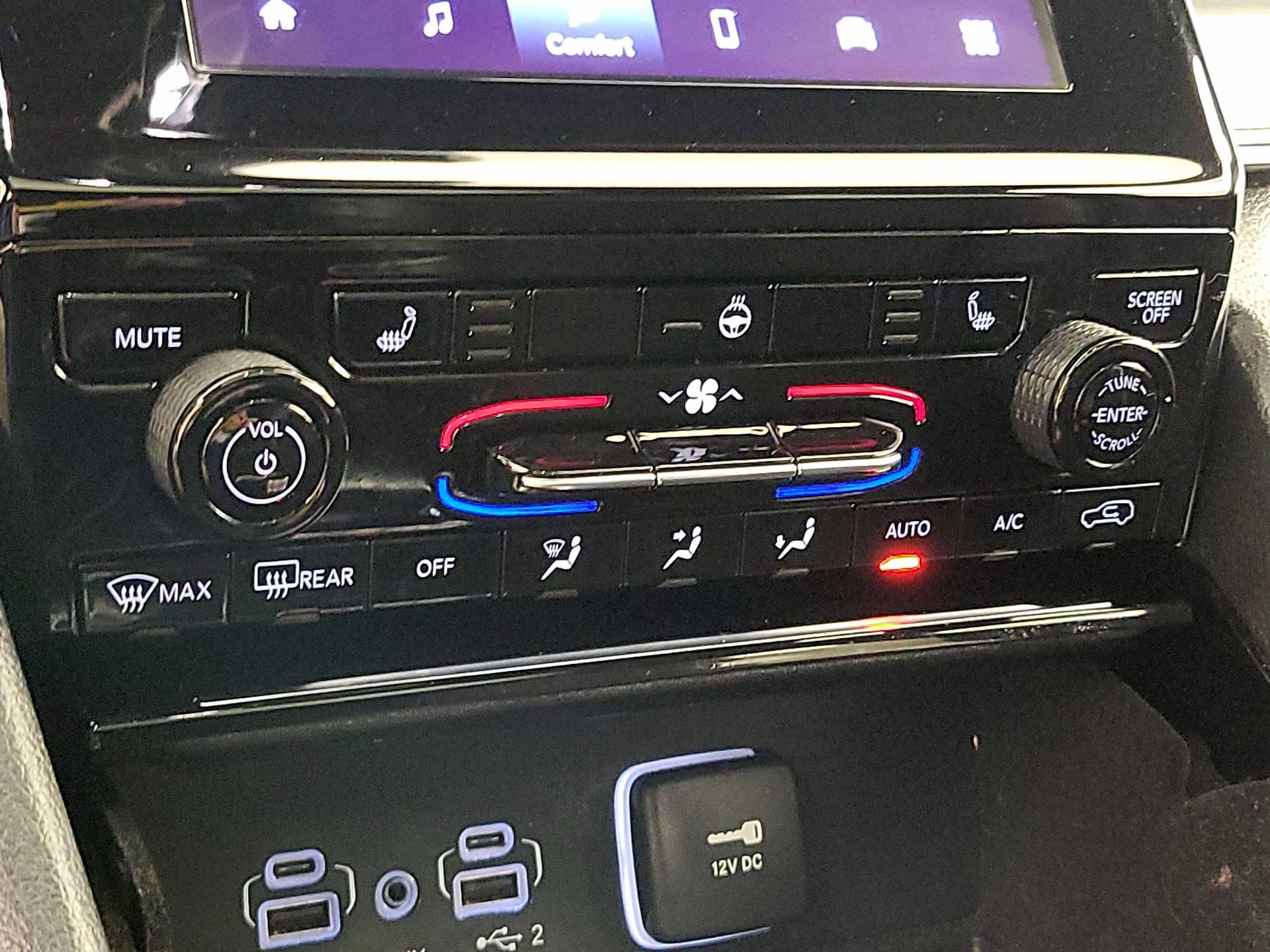 Thumbnail: 2022 Jeep Grand Cherokee - 16