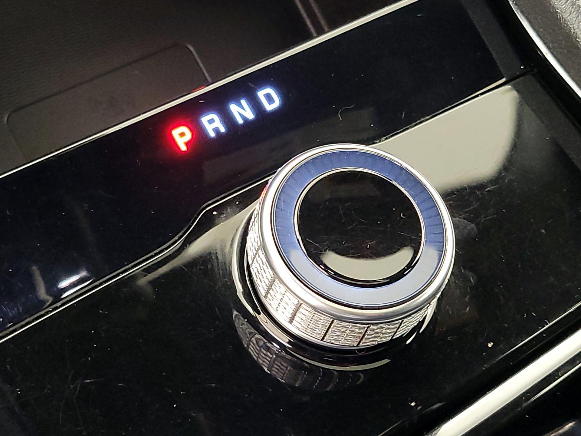 Thumbnail: 2022 Jeep Grand Cherokee - 17