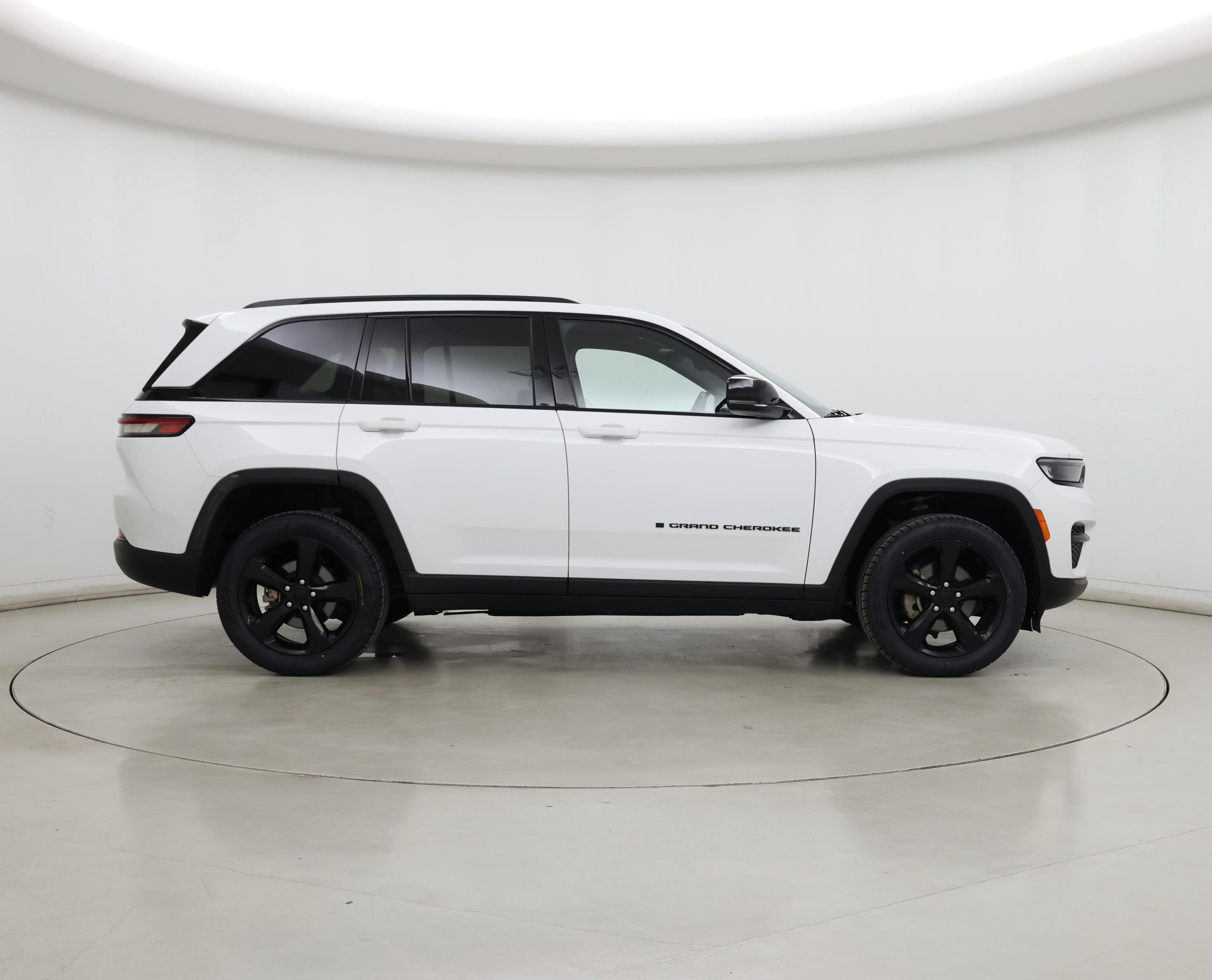 Thumbnail: 2022 Jeep Grand Cherokee - 7