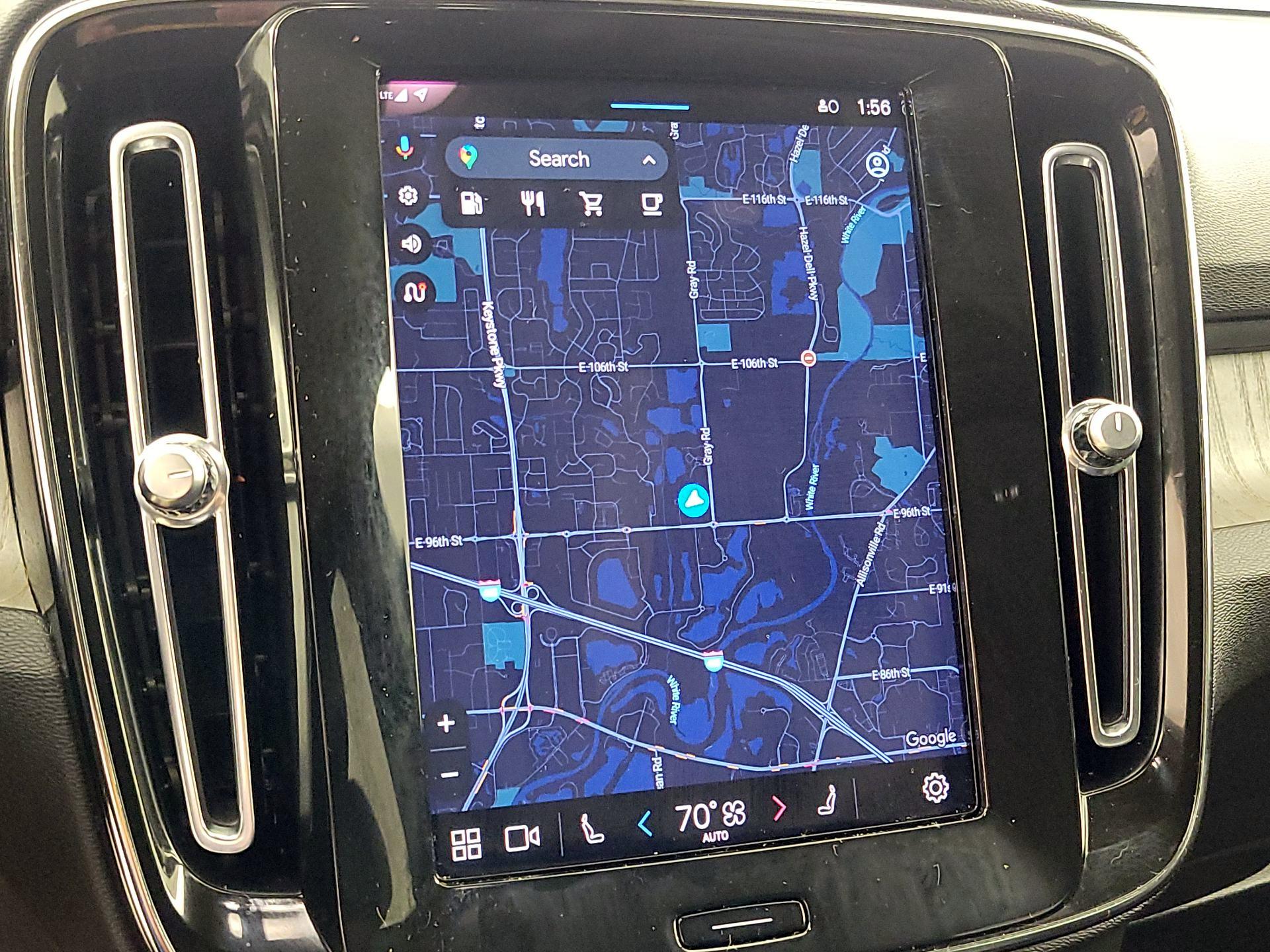 Thumbnail: 2023 Volvo XC40 - 13