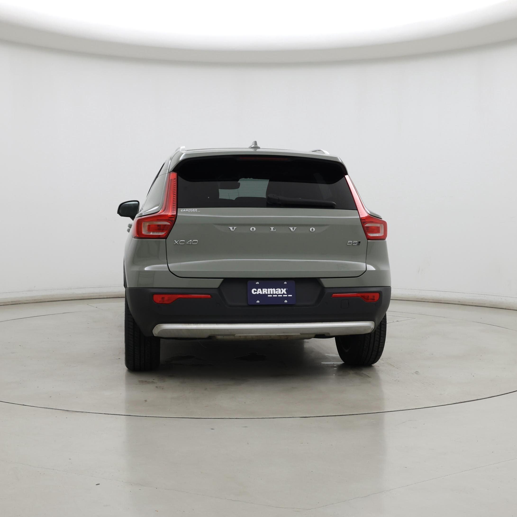 Thumbnail: 2023 Volvo XC40 - 6