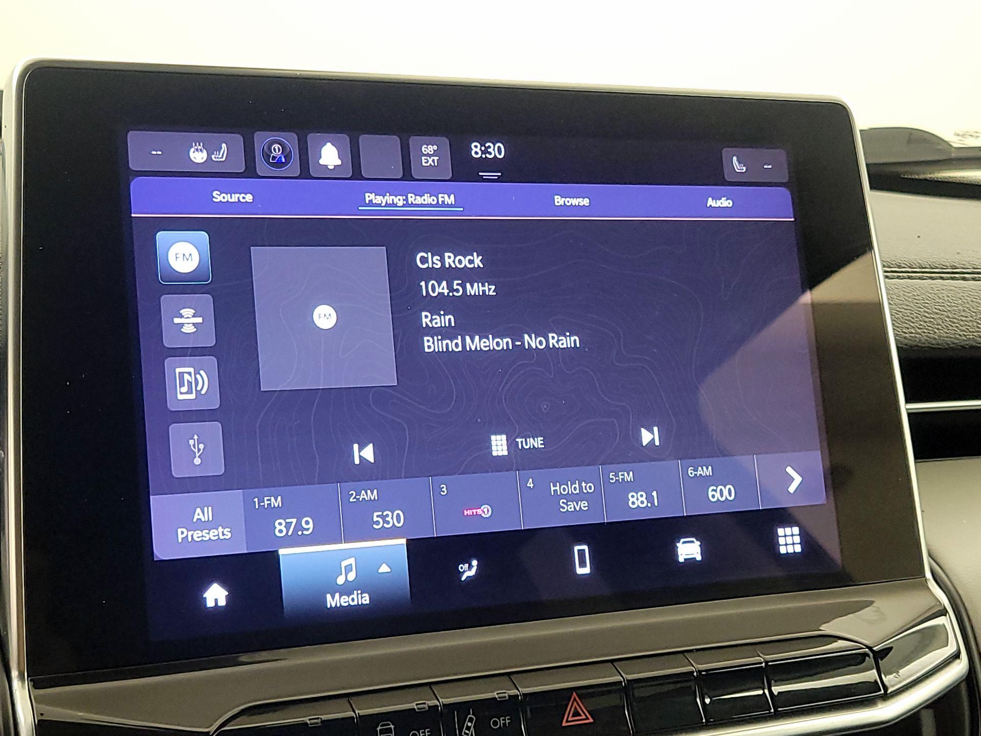 Thumbnail: 2022 Jeep Compass - 15