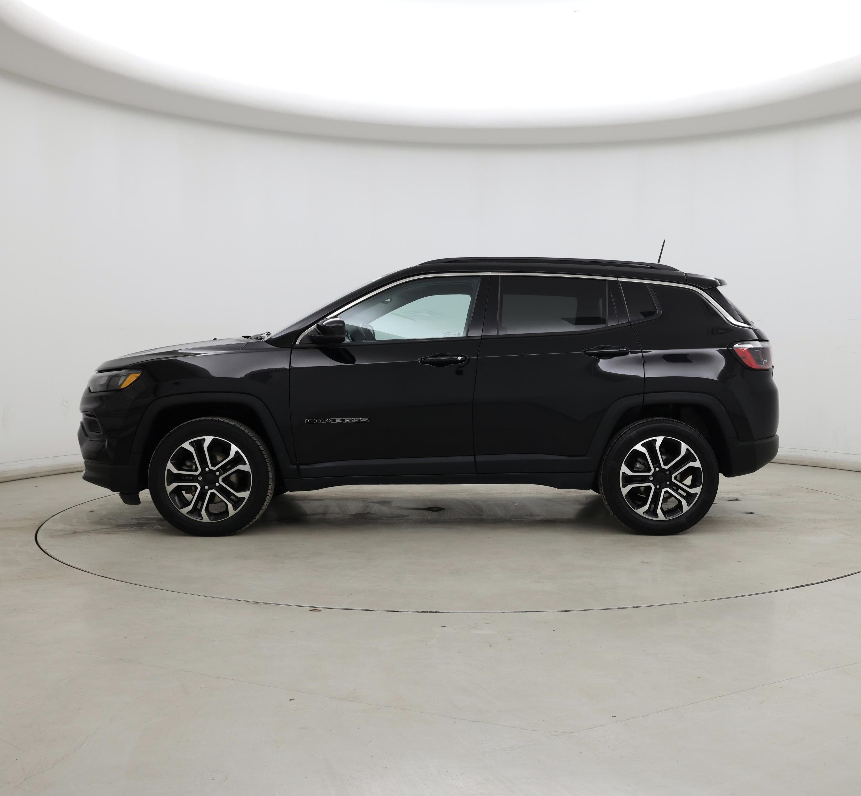 Thumbnail: 2022 Jeep Compass - 3