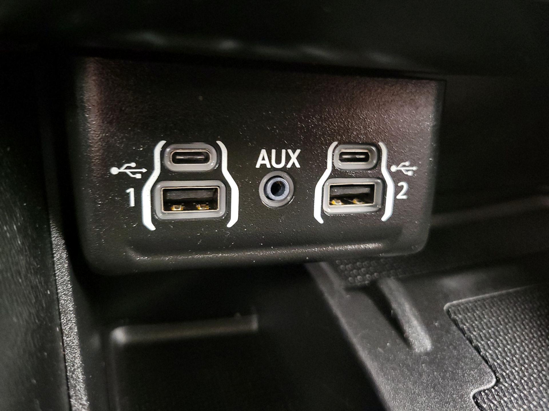 Thumbnail: 2022 Dodge Durango - 19