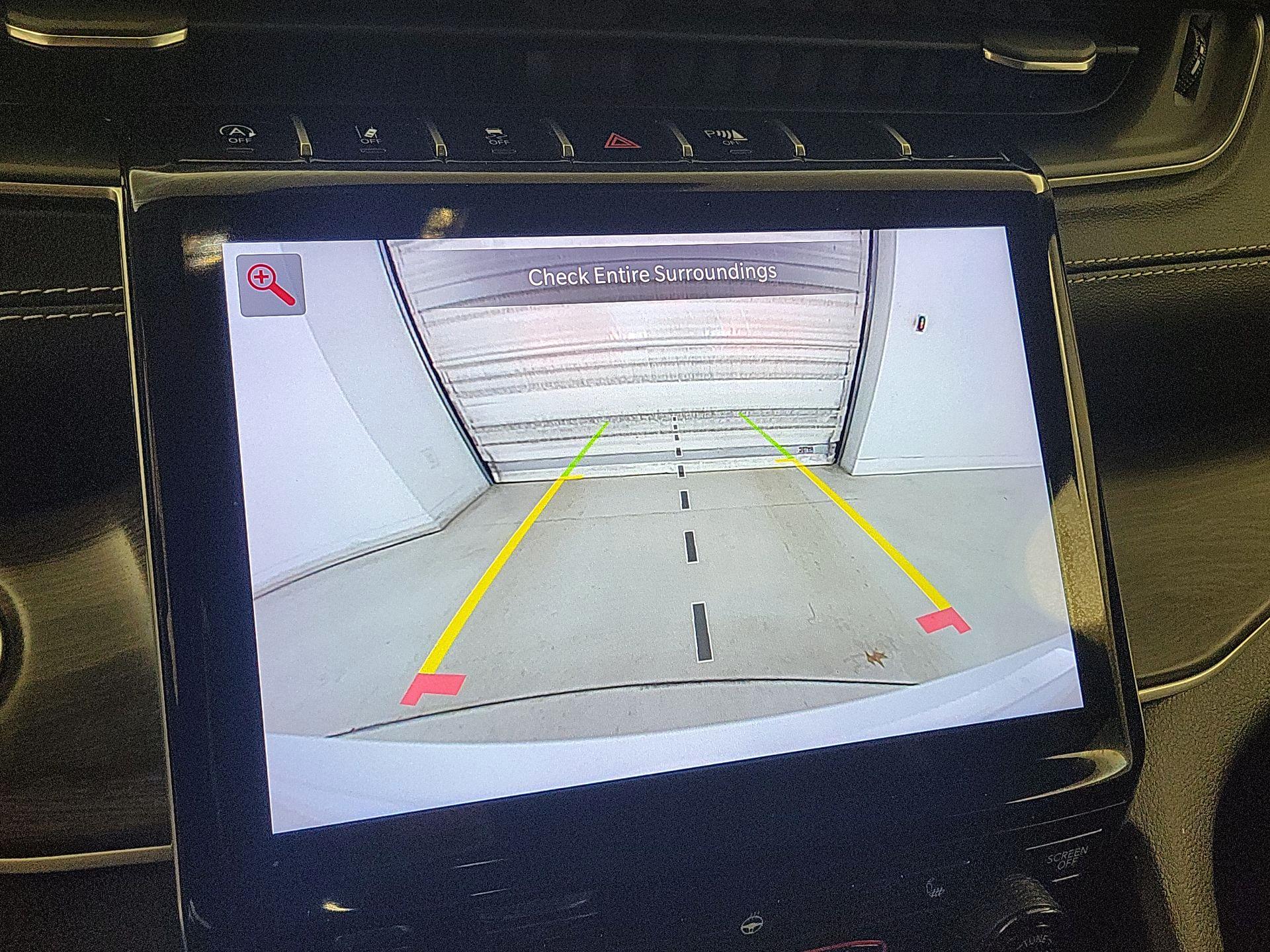 Thumbnail: 2023 Jeep Grand Cherokee - 15