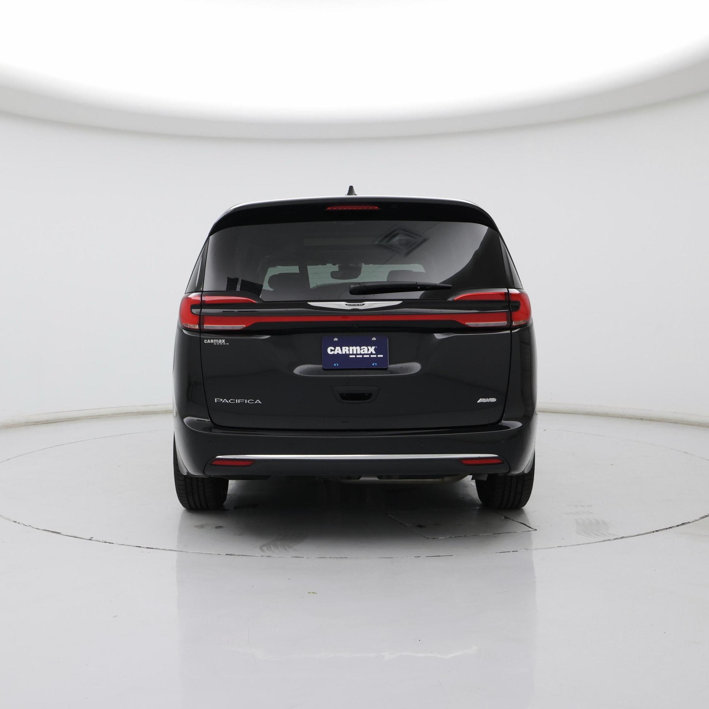 Thumbnail: 2023 Chrysler Pacifica - 6