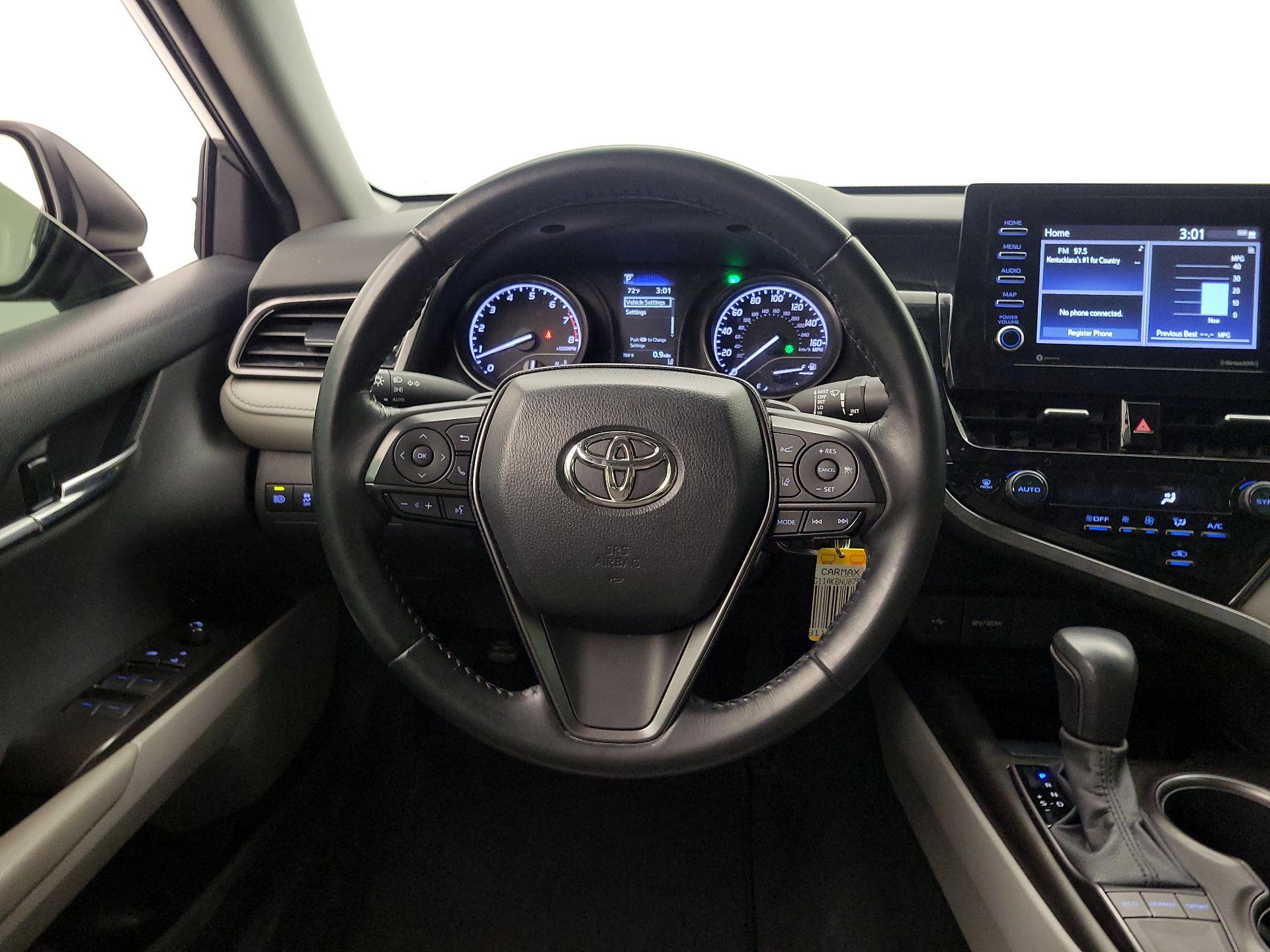 Thumbnail: 2022 Toyota Camry - 10